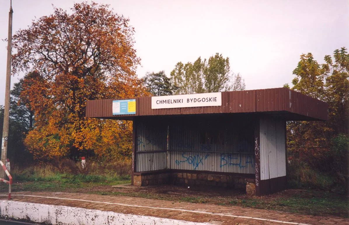 Photo showing: Przystanek kolejowy Chmielniki Bydgoskie.