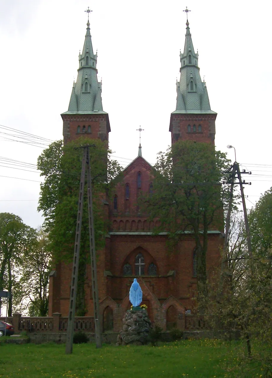 Photo showing: The church in Gójsk
