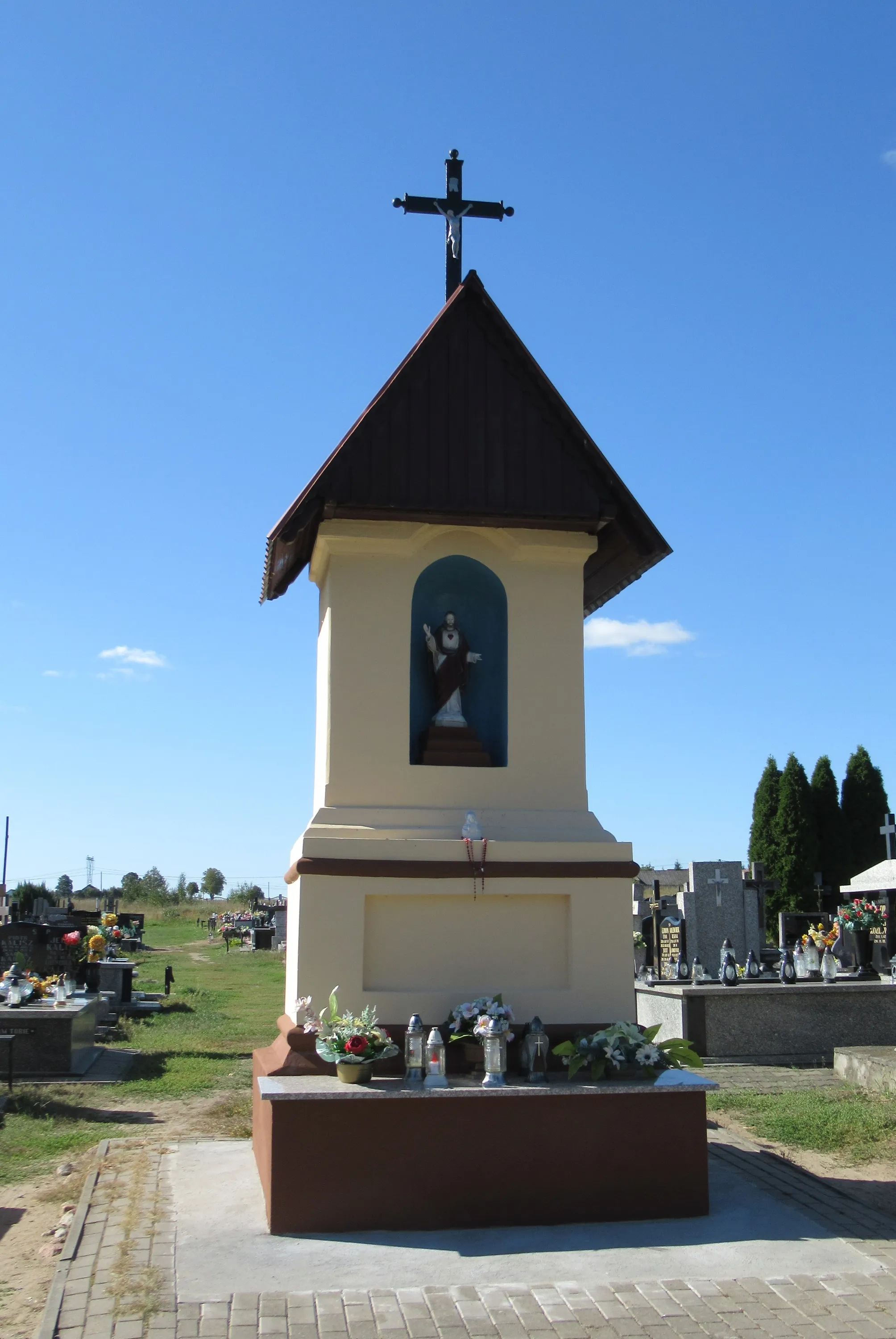 Photo showing: Gójsk (pow. sierpecki, woj. mazowieckie, Polska). Kapliczka na miejscowym cmentarzu parafialnym.