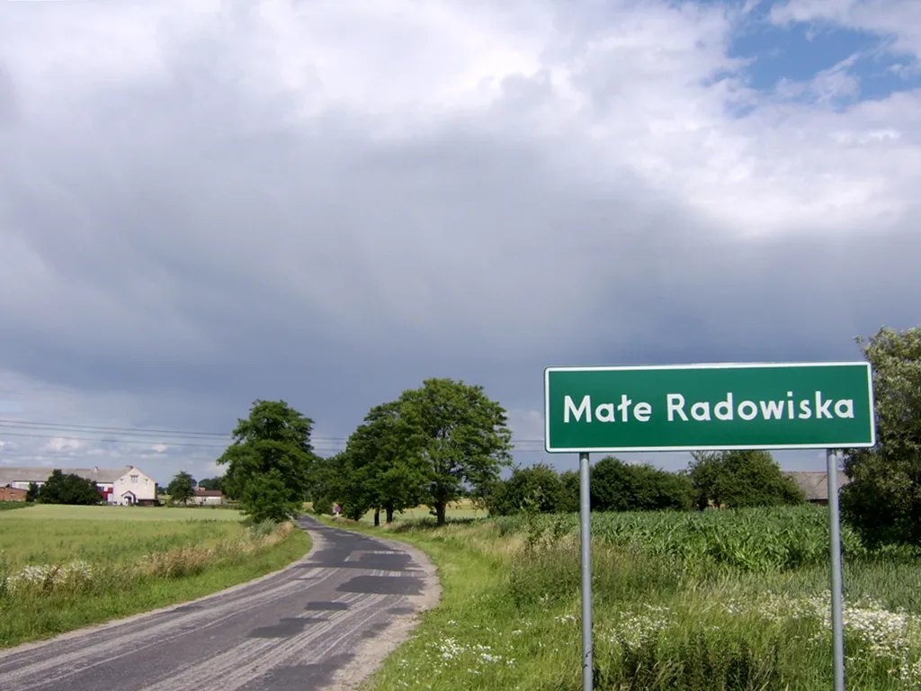 Photo showing: Wieś Małe Radowiska