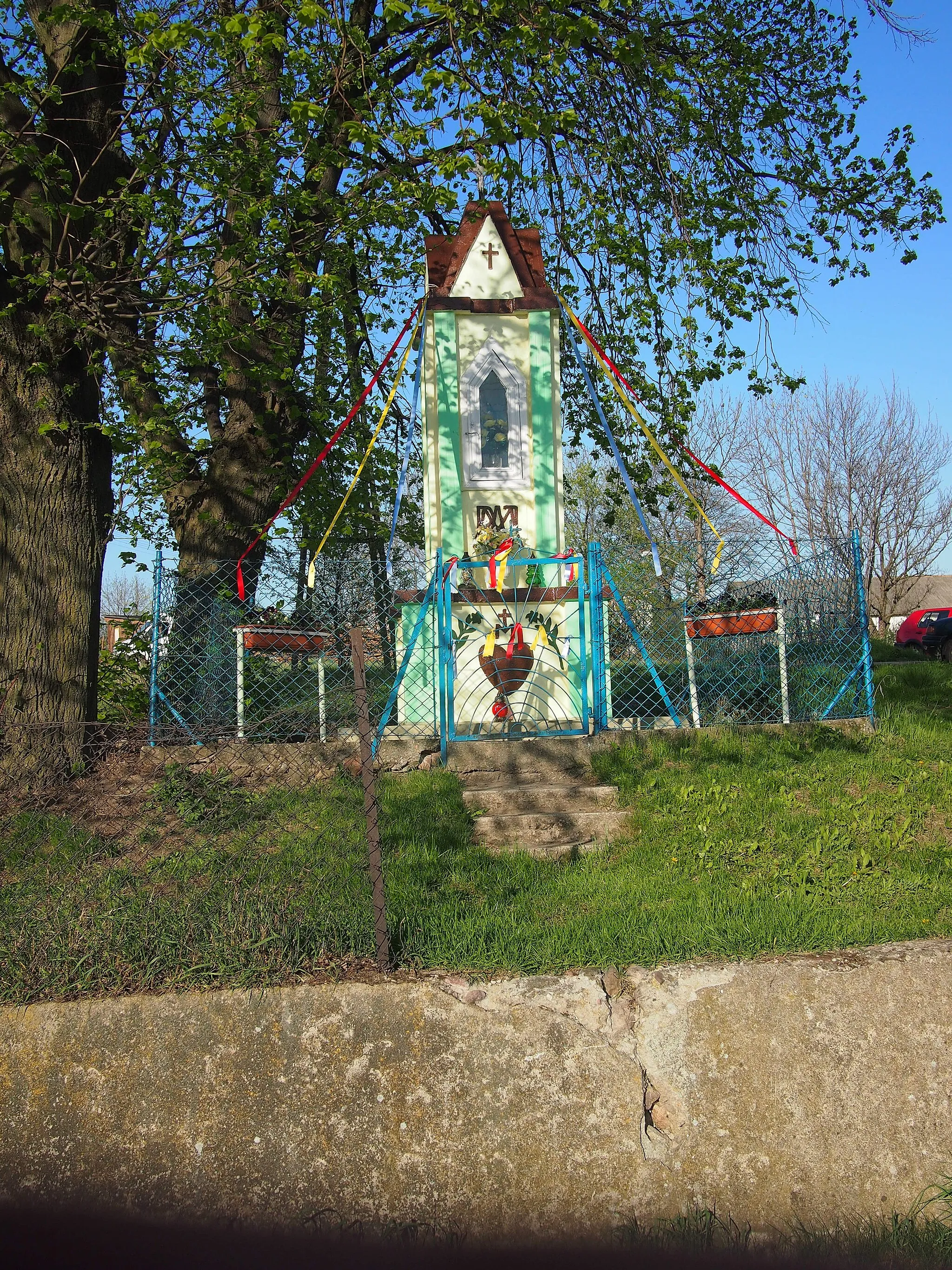 Photo showing: Jajkowo - kapliczka przydrożna