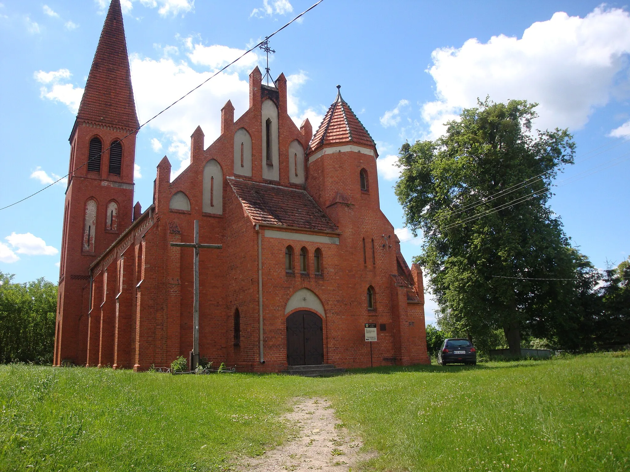 Photo showing: Church in Piaski, near Grudziądz, Poland. Build in 1900