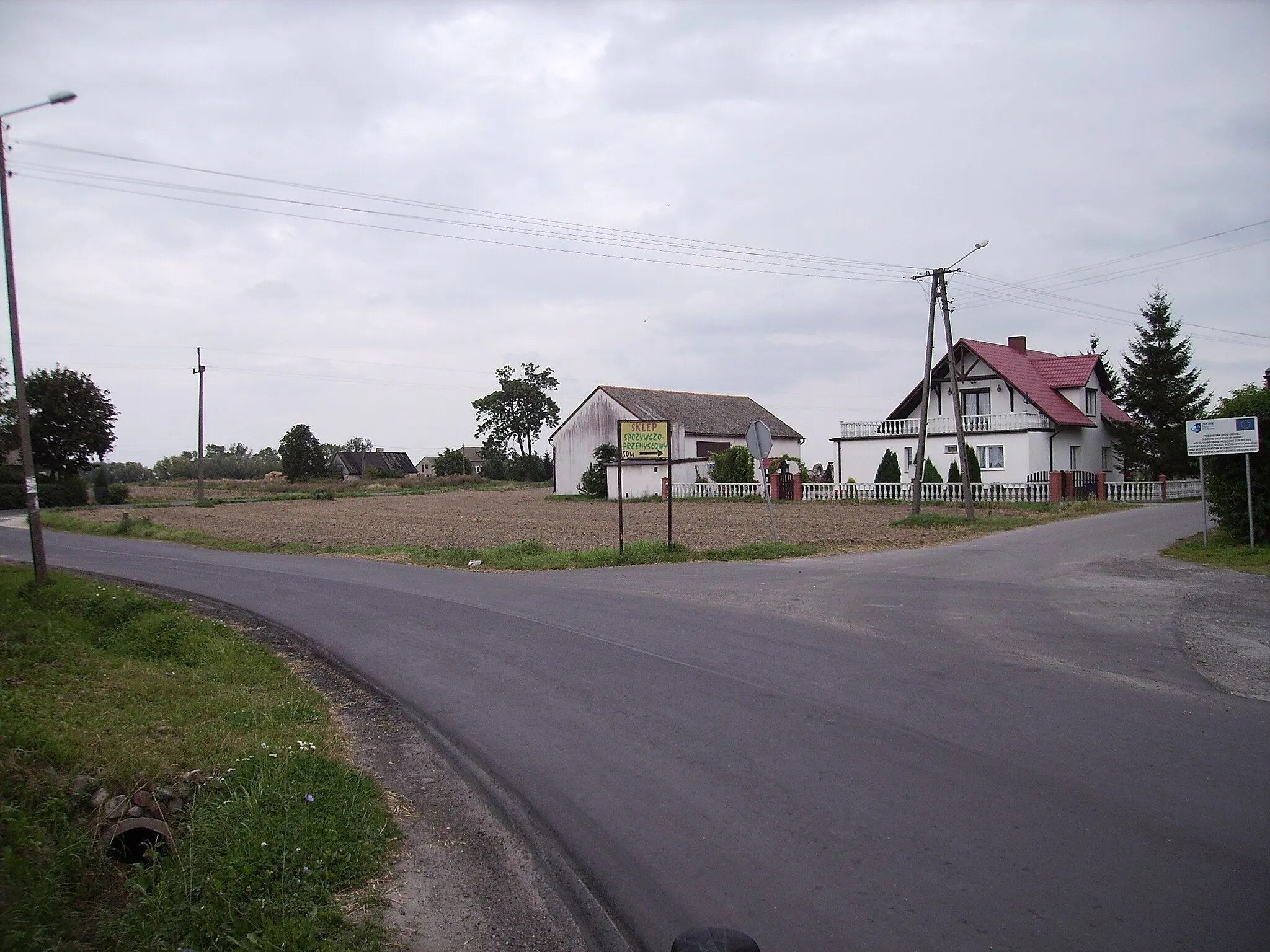 Photo showing: Bucmanówka, część wsi Dubielno (Gmina Papowo Biskupie)