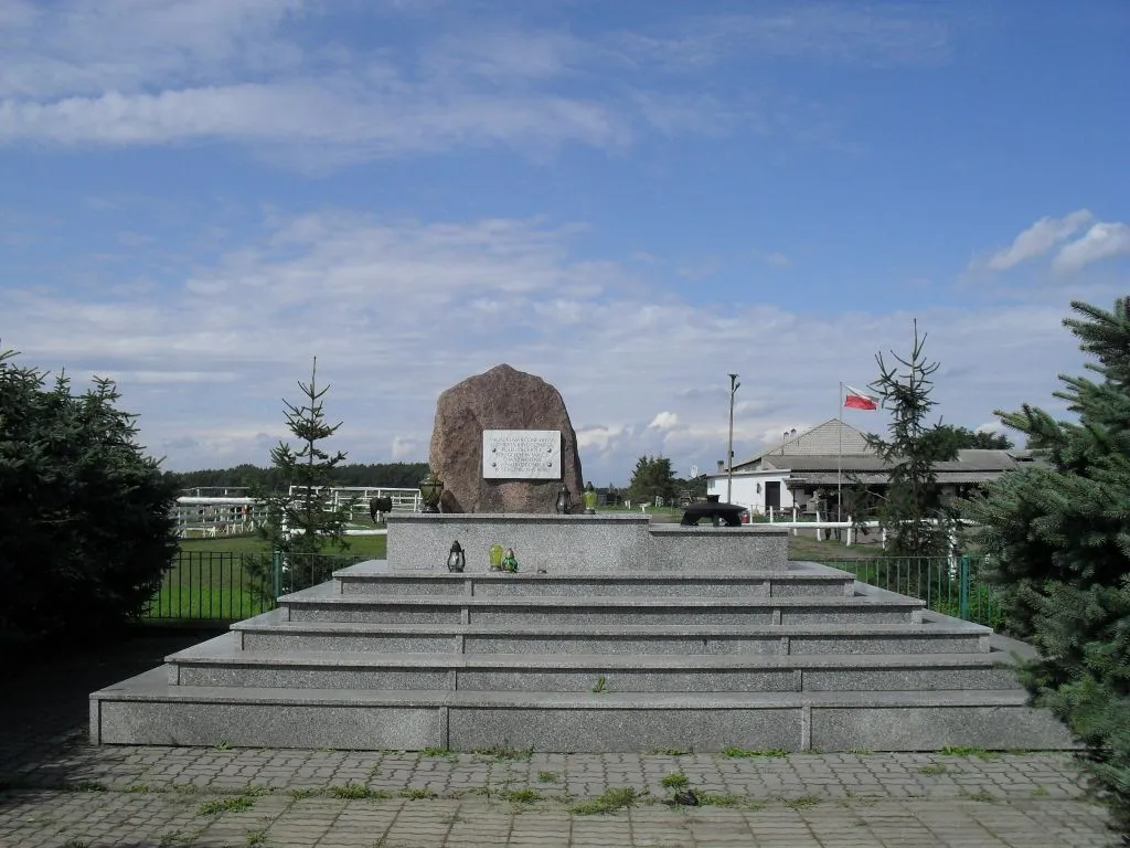 Photo showing: Miejsce pamięci narodowej w Pyszczynie.