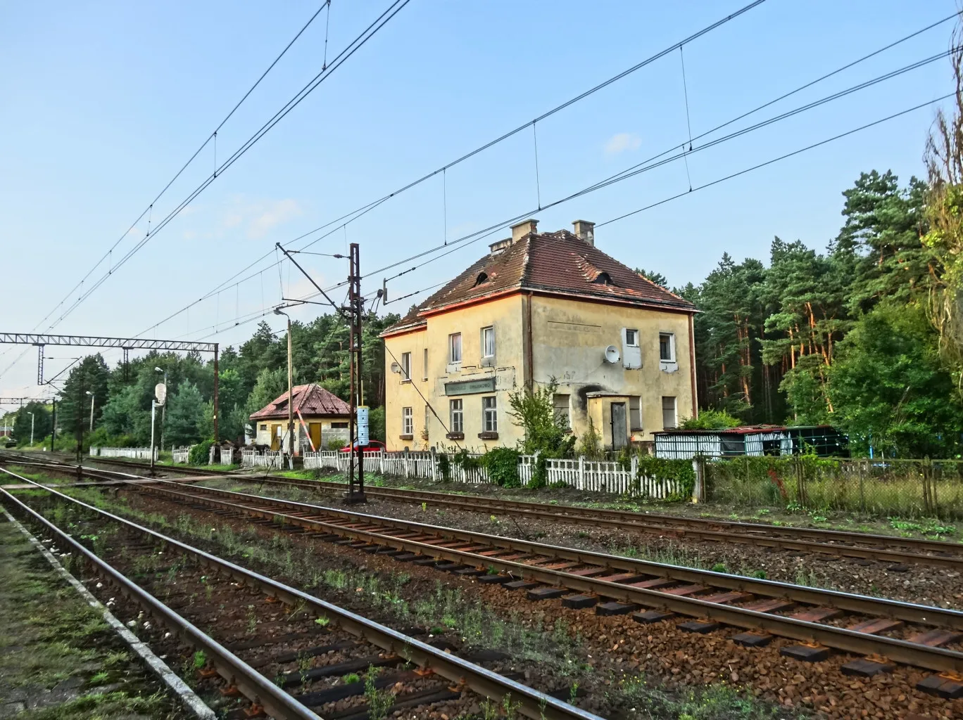 Photo showing: Stacja kolejowa Bydgoszcz Emilianowo w Puszczy Bydgoskiej