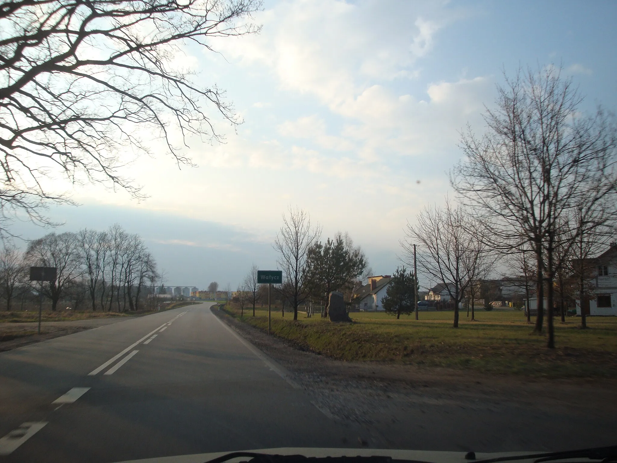 Photo showing: Road 534 in Wałycz, Wąbrzeźno County, Poland
