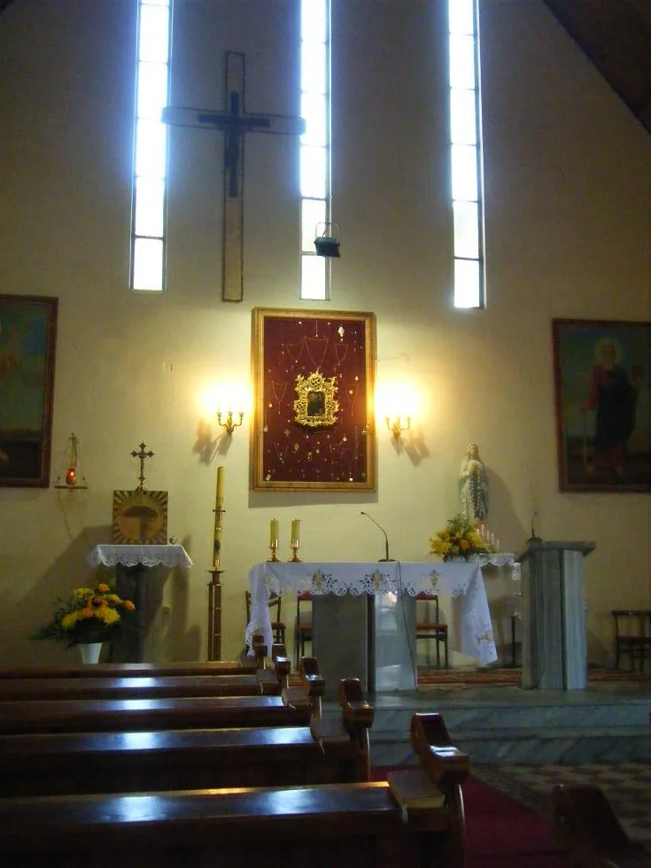 Photo showing: Wnętrze kościoła św. Rocha w Barłogach