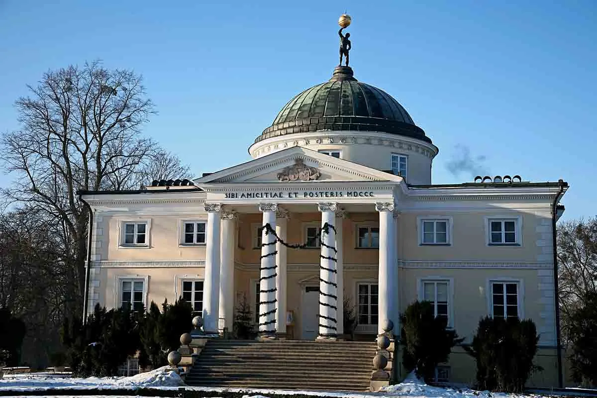 Photo showing: Pałac w Lubostroniu.

Autor: Michał "Cronwood" Babilas