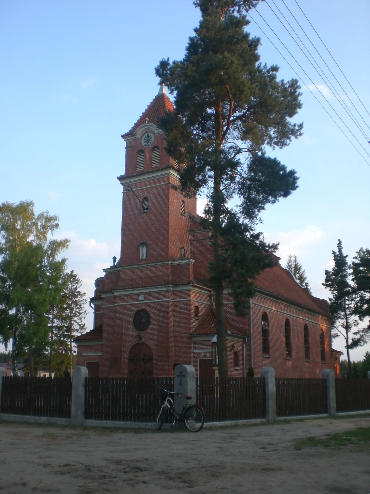 Photo showing: Osieczna - rzymskokatolicki kościół parafialny pw. Niepokalanego Poczęcia Najświętszej Marii Panny, 1928
