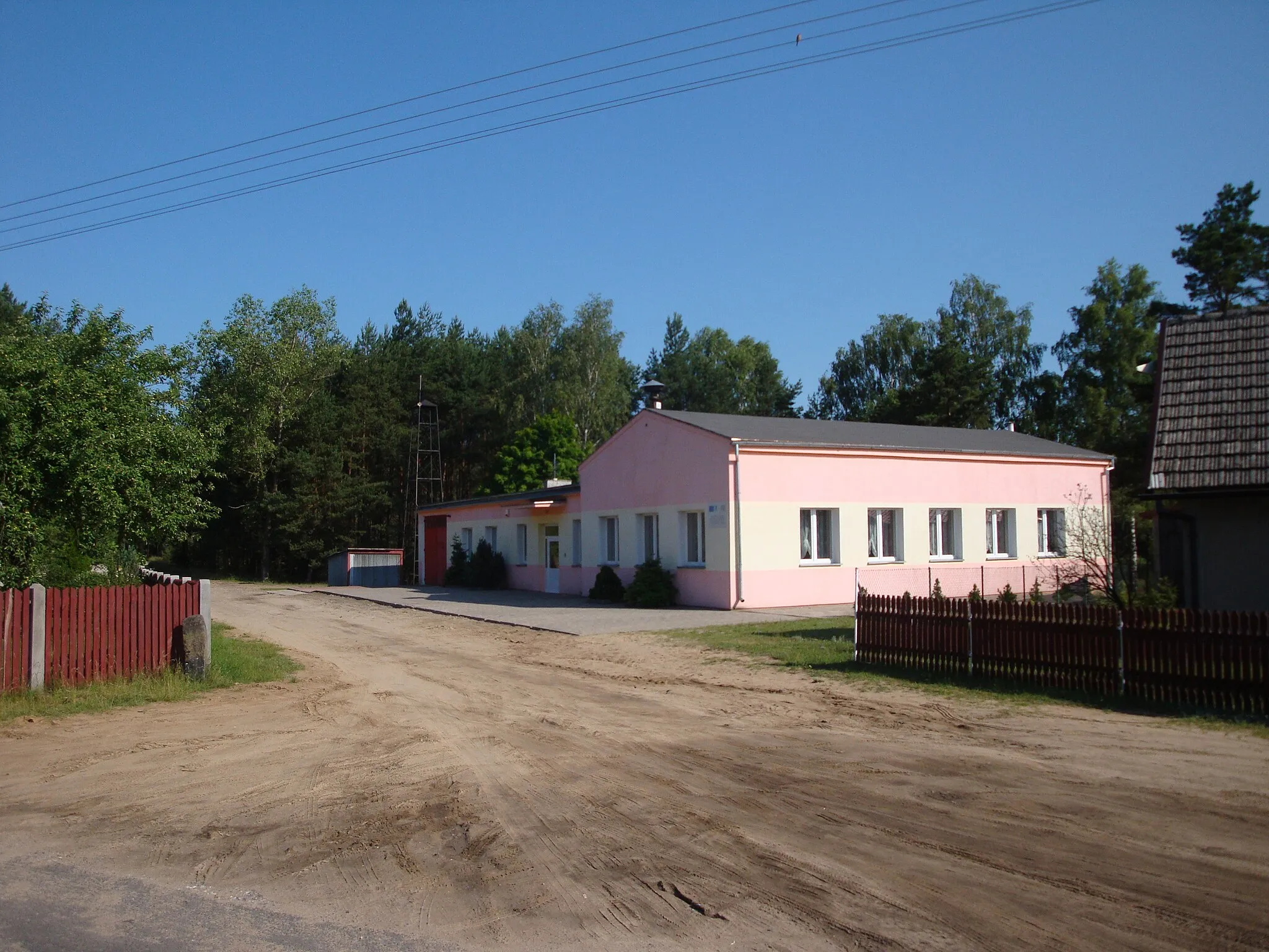 Photo showing: Zielonka-village in gmina Cekcyn, Poland. Fire station.