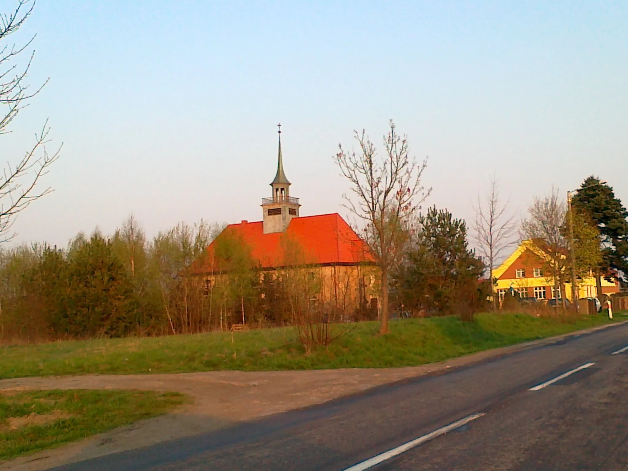 Photo showing: Kościół Matki Bożej Szkaplerznej w Wierzchowie k/Człuchowa