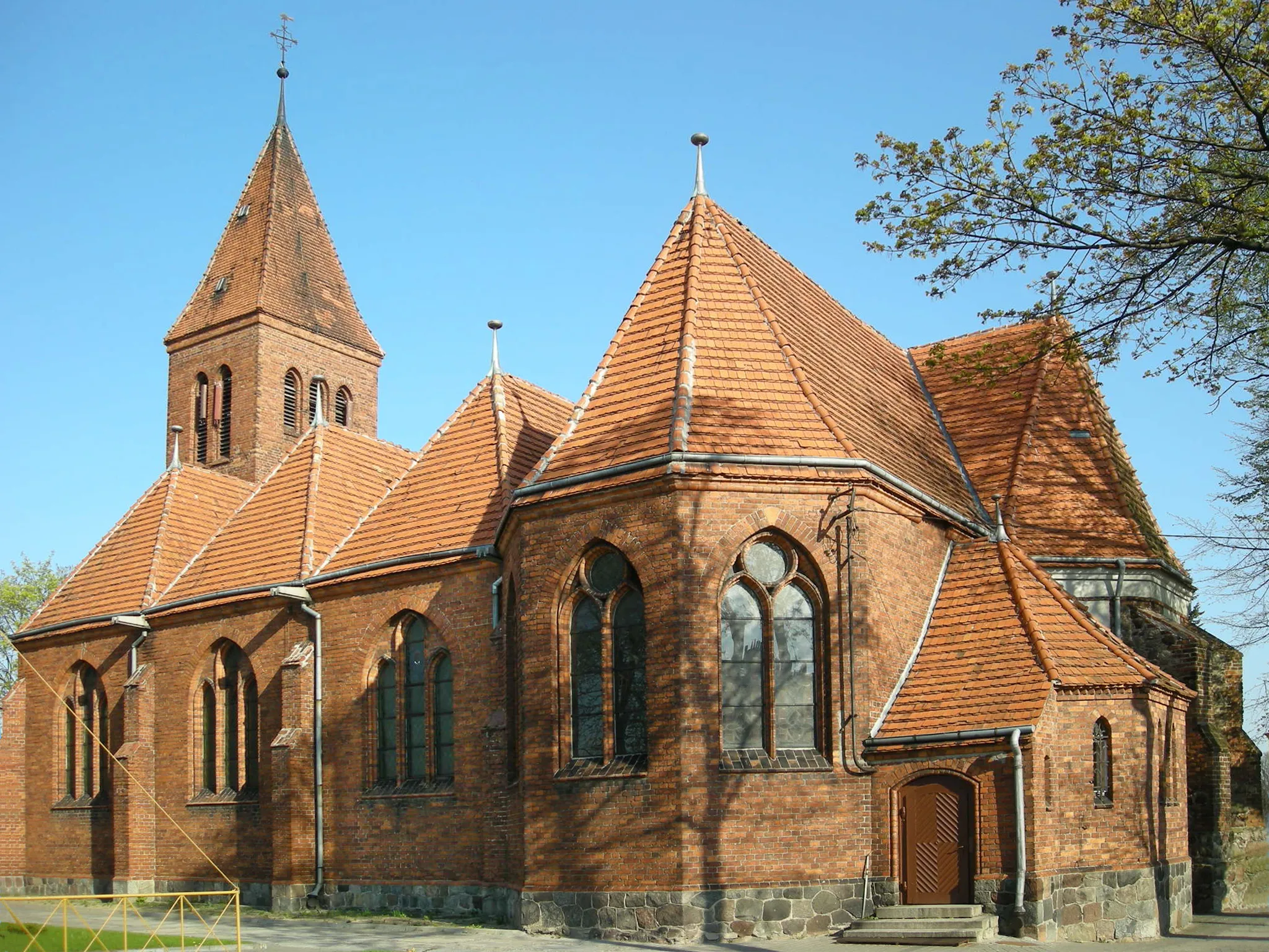 Photo showing: The church in Wąbrzeźno, Poland.