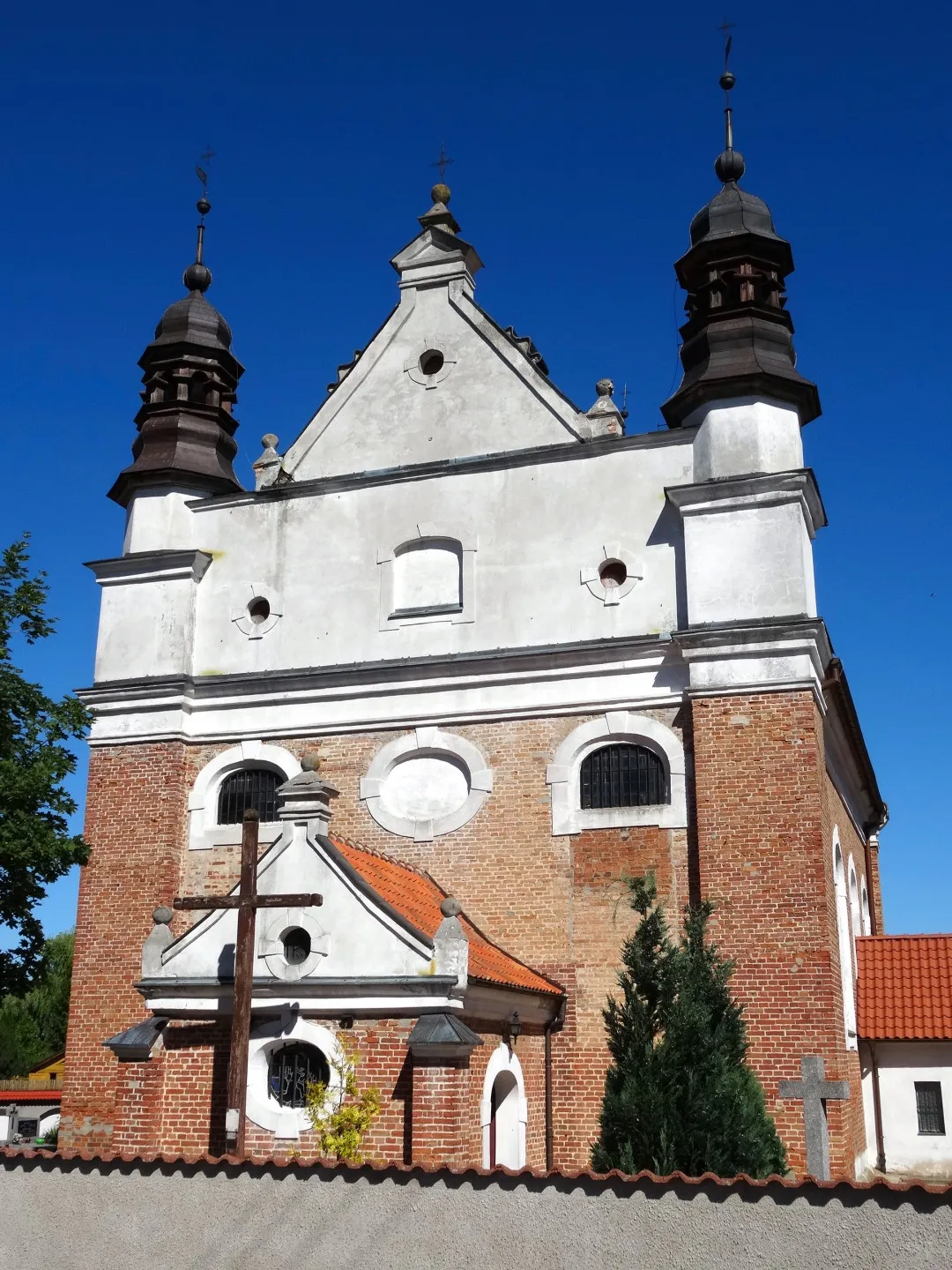 Photo showing: Topolno, kościół klasztorny paulinów, ob. par. pw. Nawiedzenia NMP, 1681