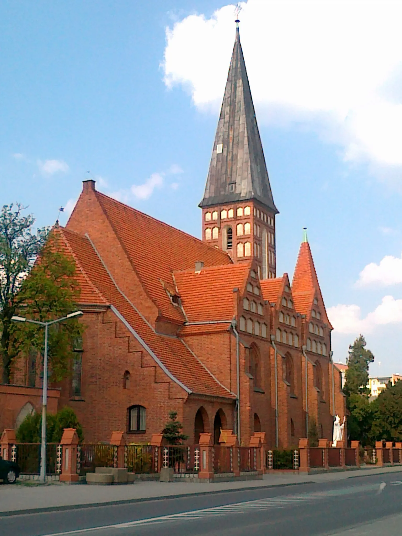 Photo showing: Kościół św. Andrzeja Boboli w Szubinie