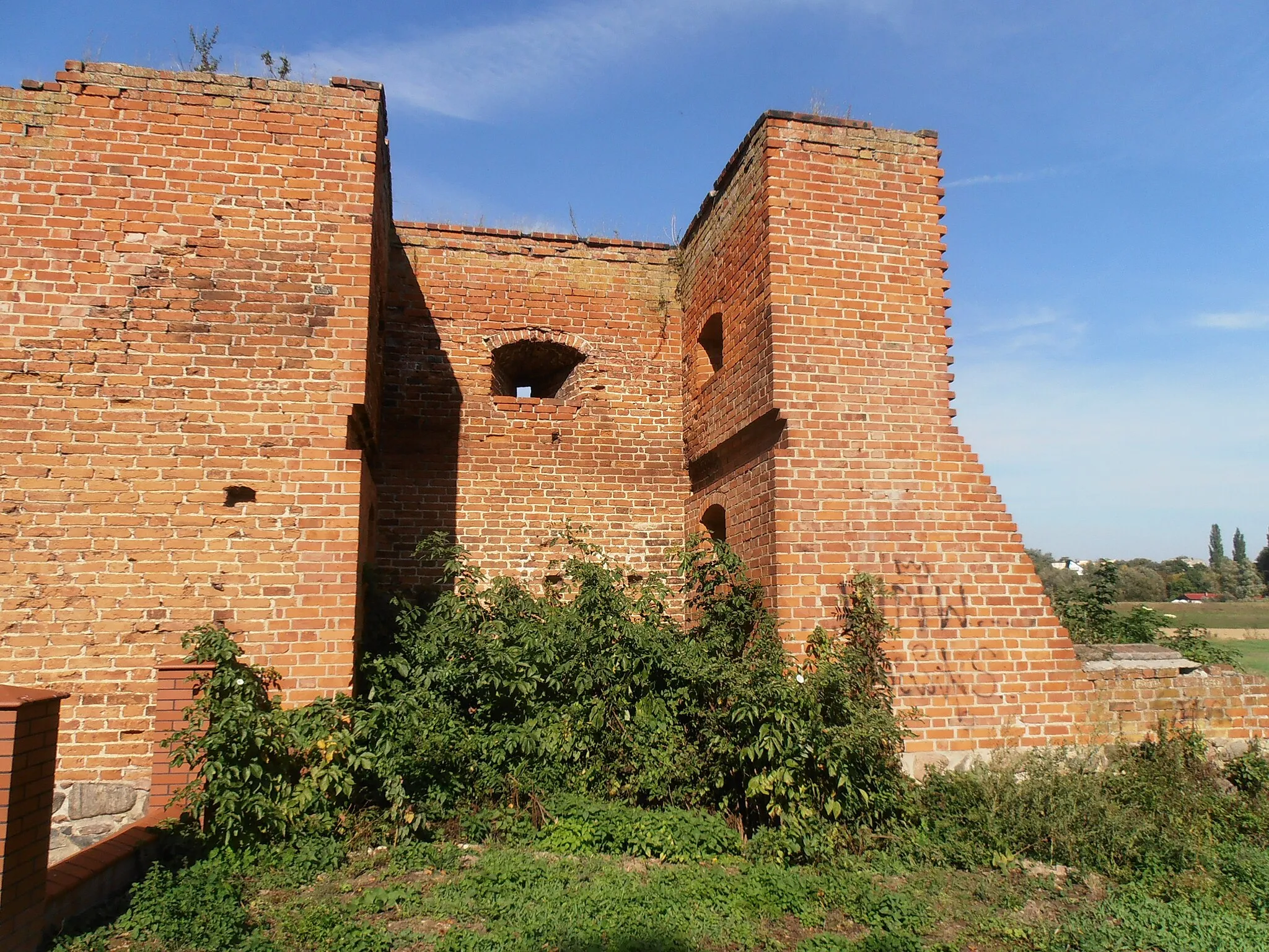 Photo showing: Świecie - mury miejskie z 6 basztami, 1375-1392