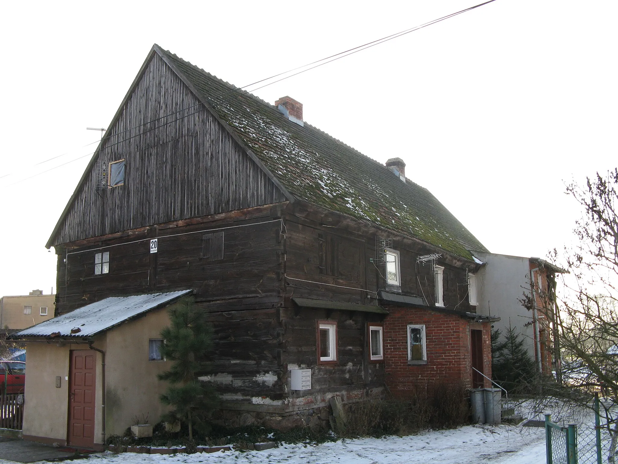 Photo showing: Budynek dawnego zespołu młyńskiego w Otorowie tzw Czarna Warszawa