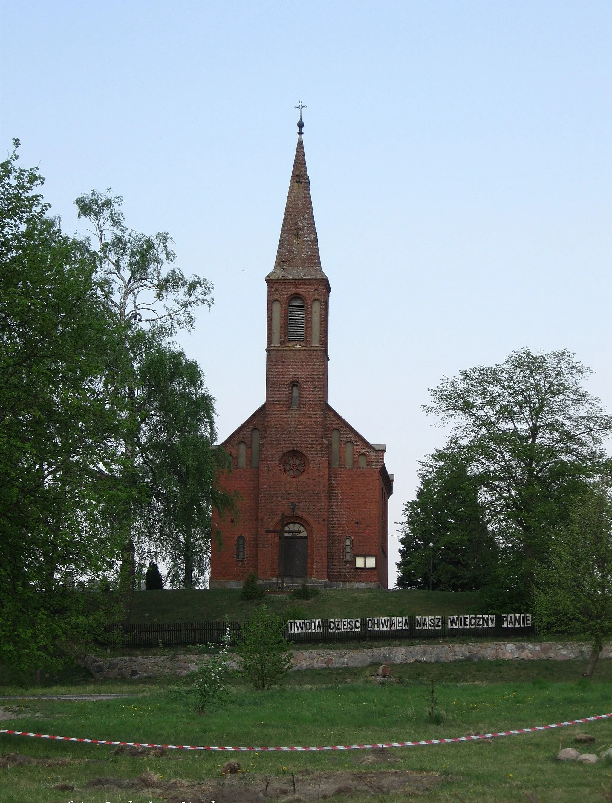 Photo showing: Saints Philip and James church in Obkas