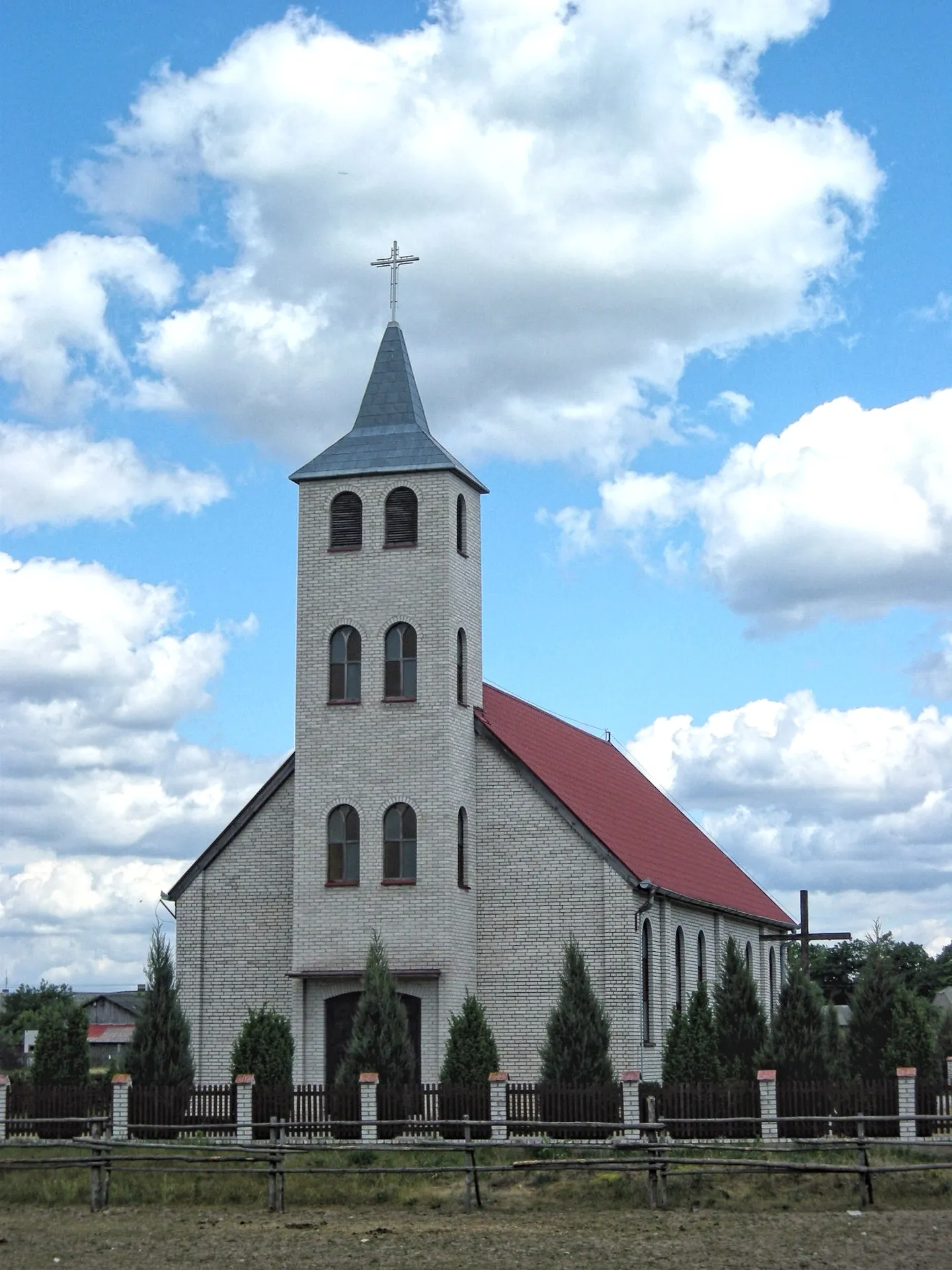 Photo showing: Our Lady of Fatima church in Małe Gacno, Poland.