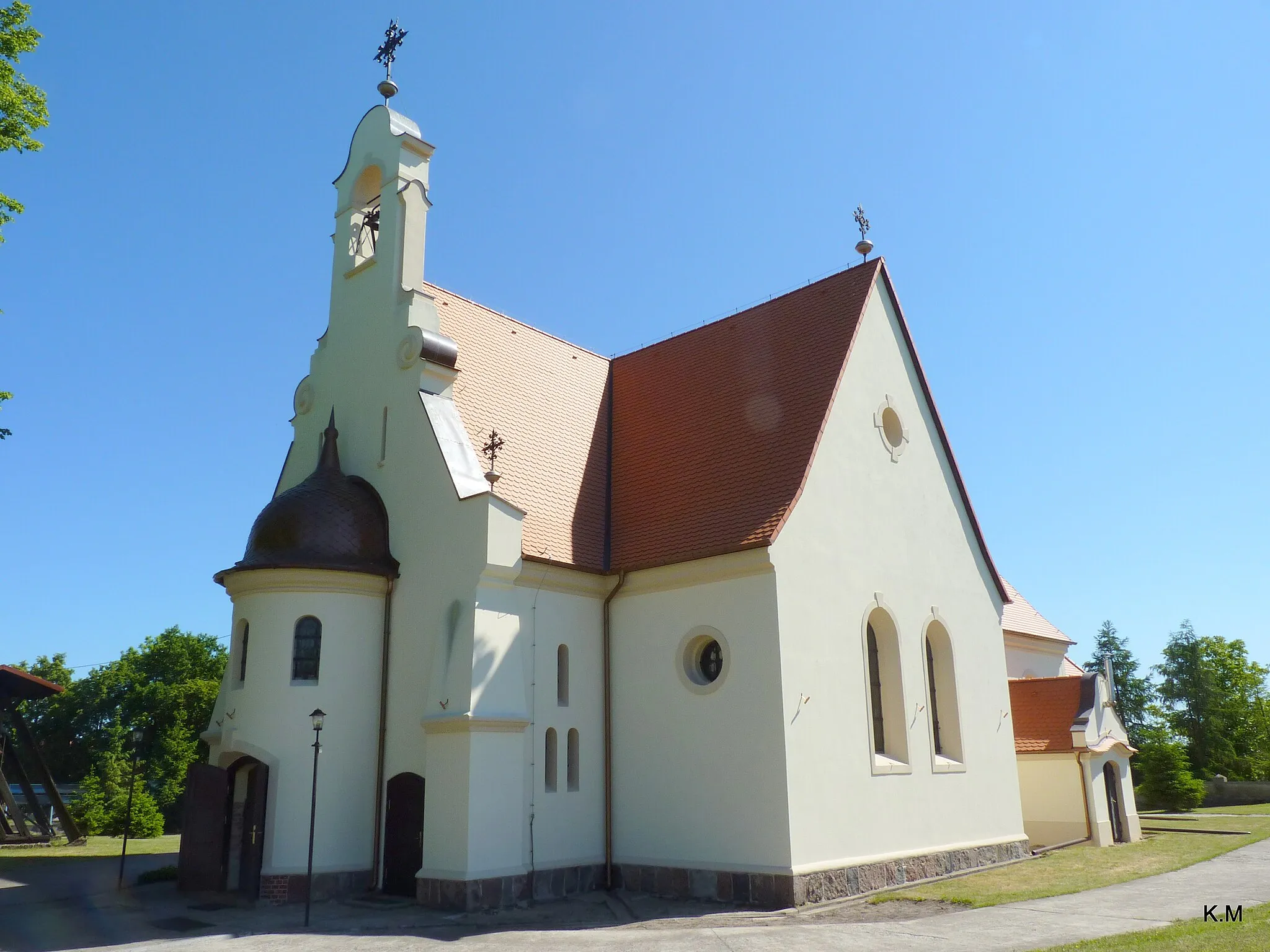Photo showing: Widok kościoła  w Mąkowarsku