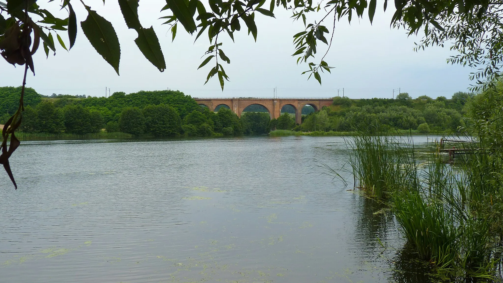 Photo showing: Kozłowo -  most kolejowy