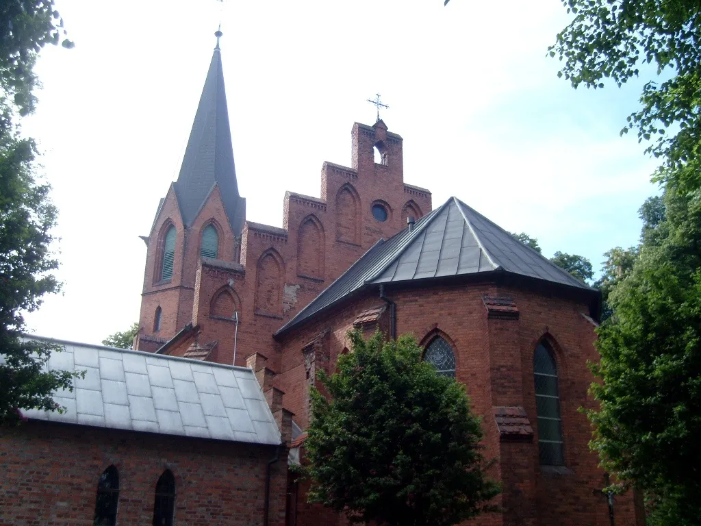 Photo showing: The church in Gruczno, Poland.