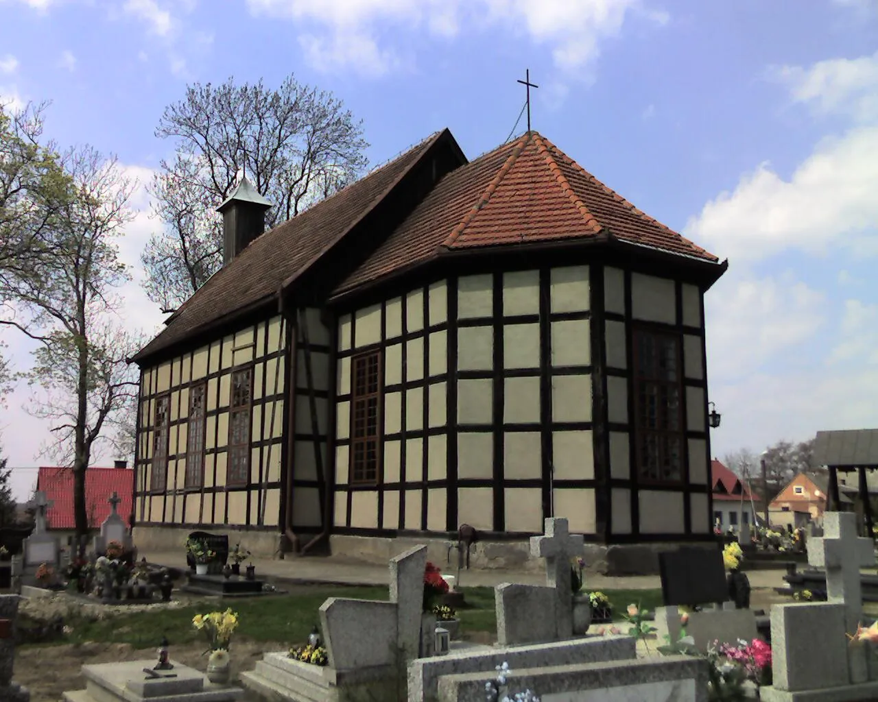 Photo showing: The church in Duża Cerkwica, Poland.