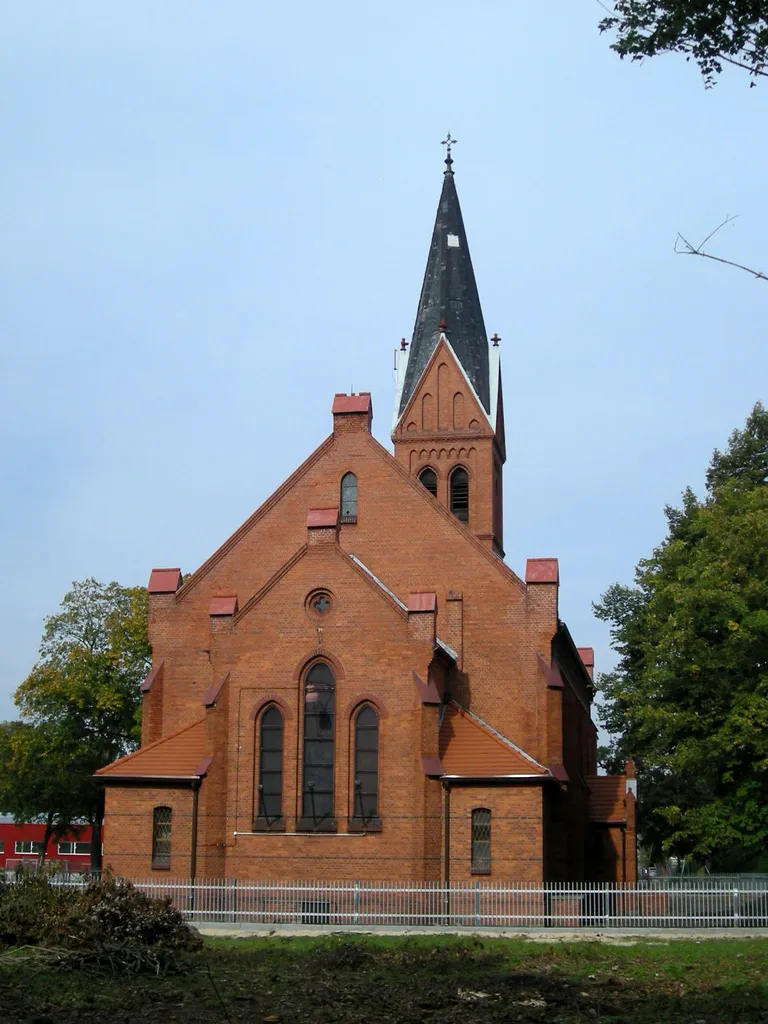 Photo showing: The church in Ciele, Poland.