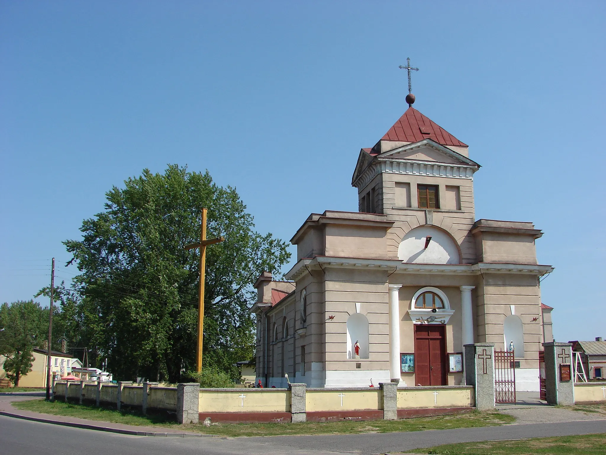 Photo showing: Mazew, kościół parafialny pw. św. Jana Chrzciciela