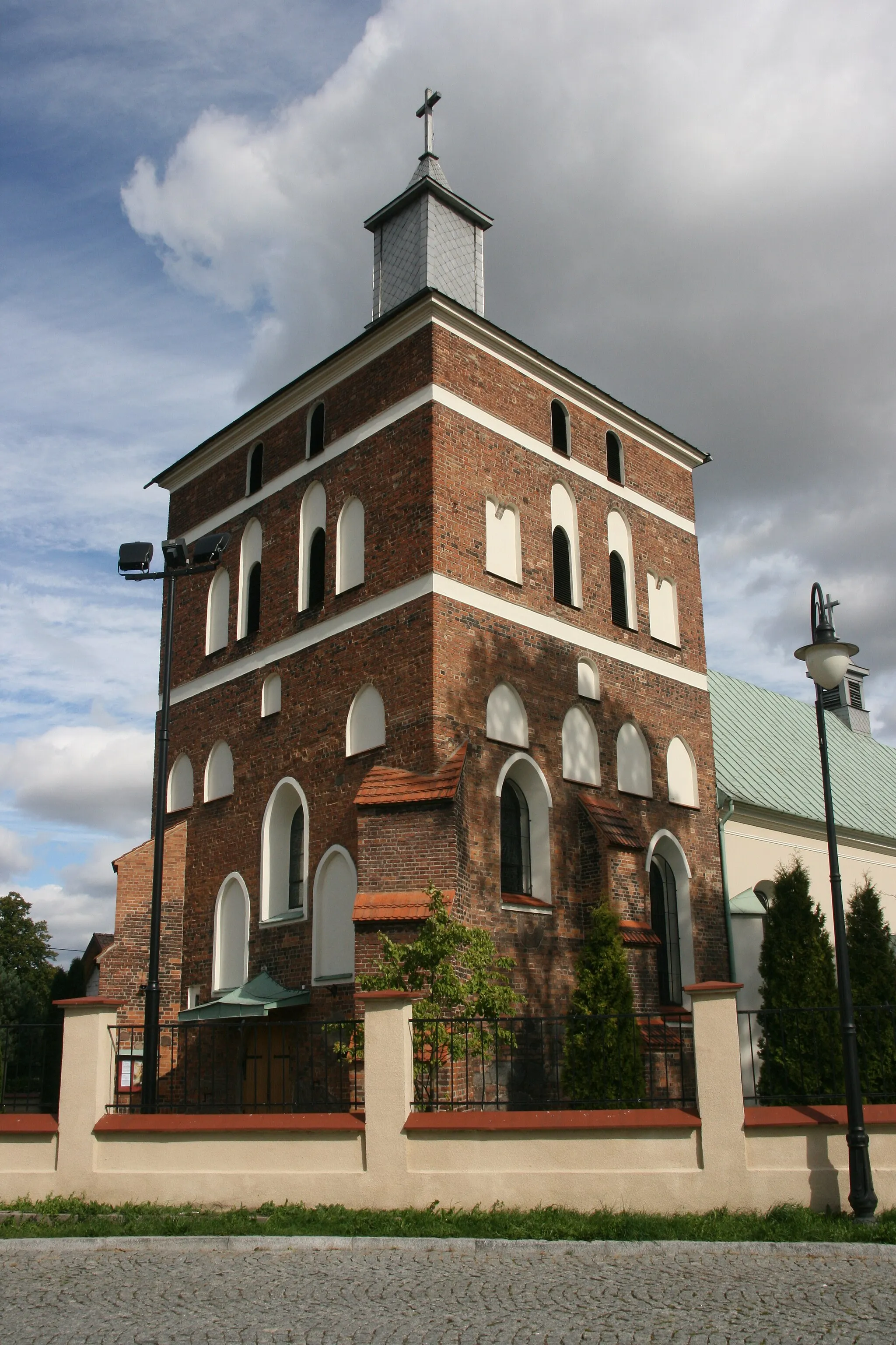 Photo showing: Sierpc - Kościół parafialny p.w. św. Wita, Modesta i Krescencji, wieża (zabytek nr 34/114 W 25.01.1958)