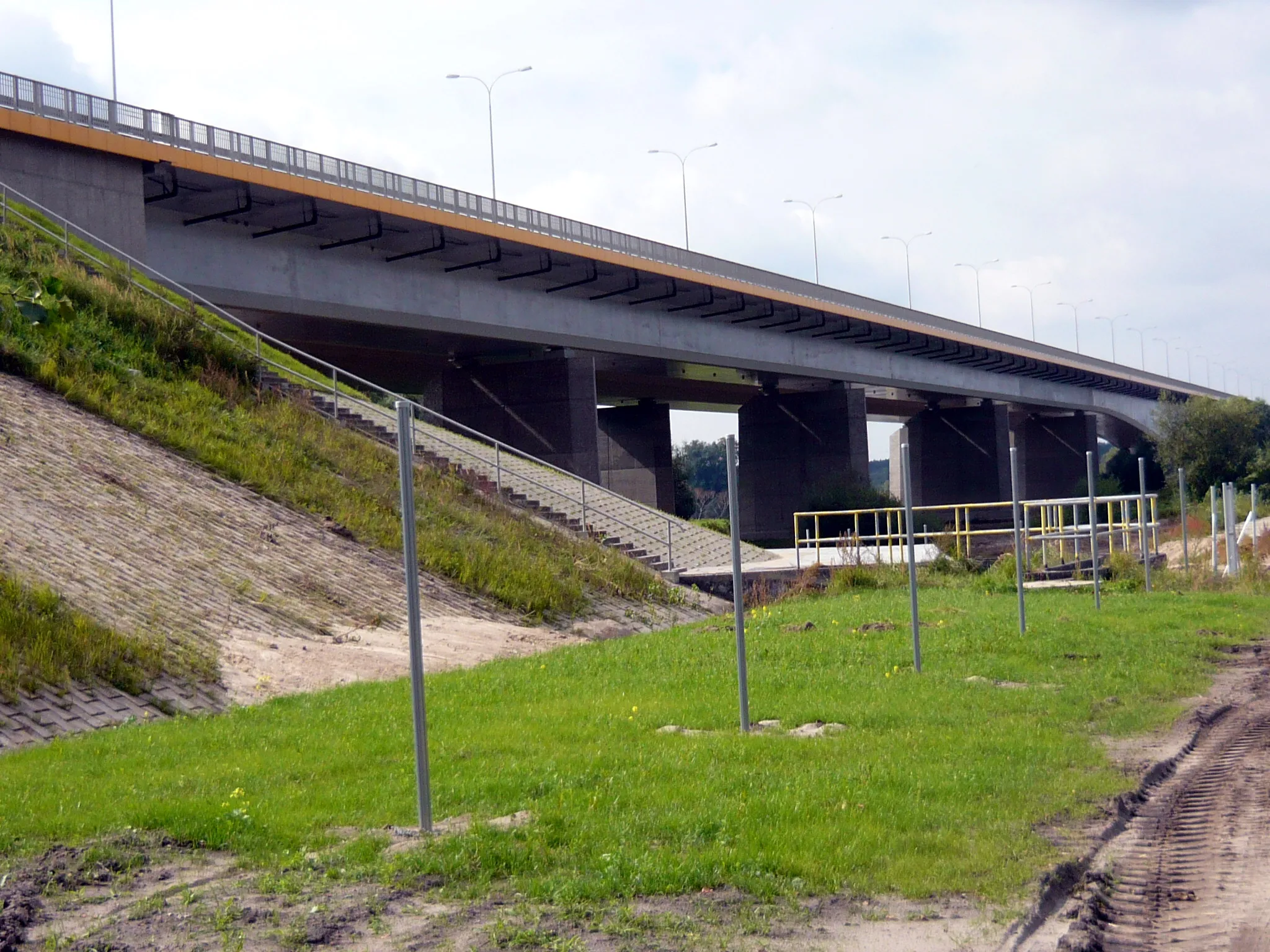 Photo showing: Most na autostradzie A1 we wsi Grabowiec, woj. kujawsko-pomorskie.