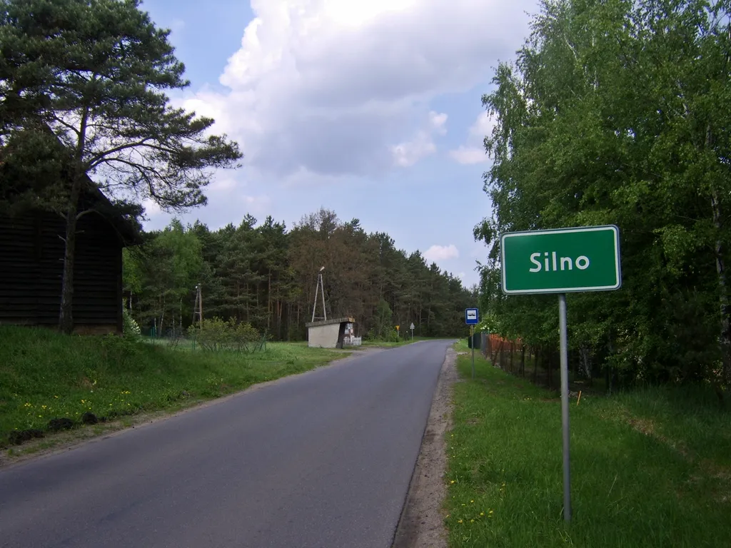 Photo showing: Wieś Silno