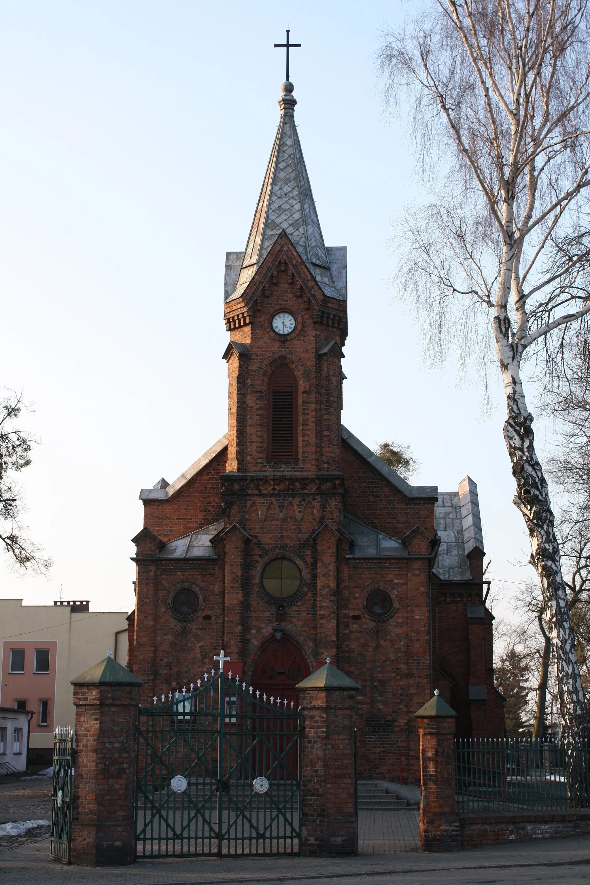 Photo showing: Church in Aleksandrow Kujawski, March 2010