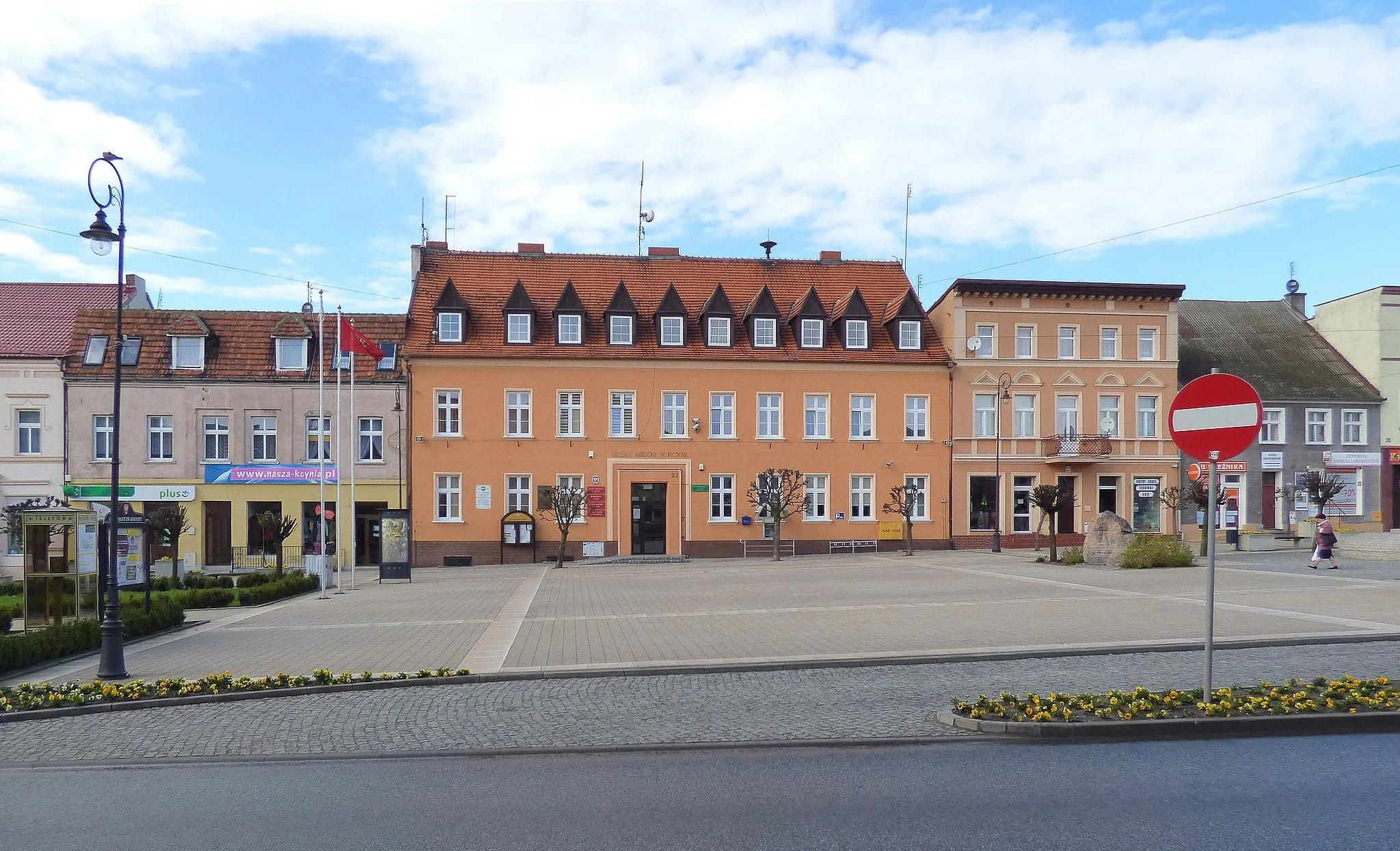 Photo showing: Kcynia - widok zabudowy rynku.