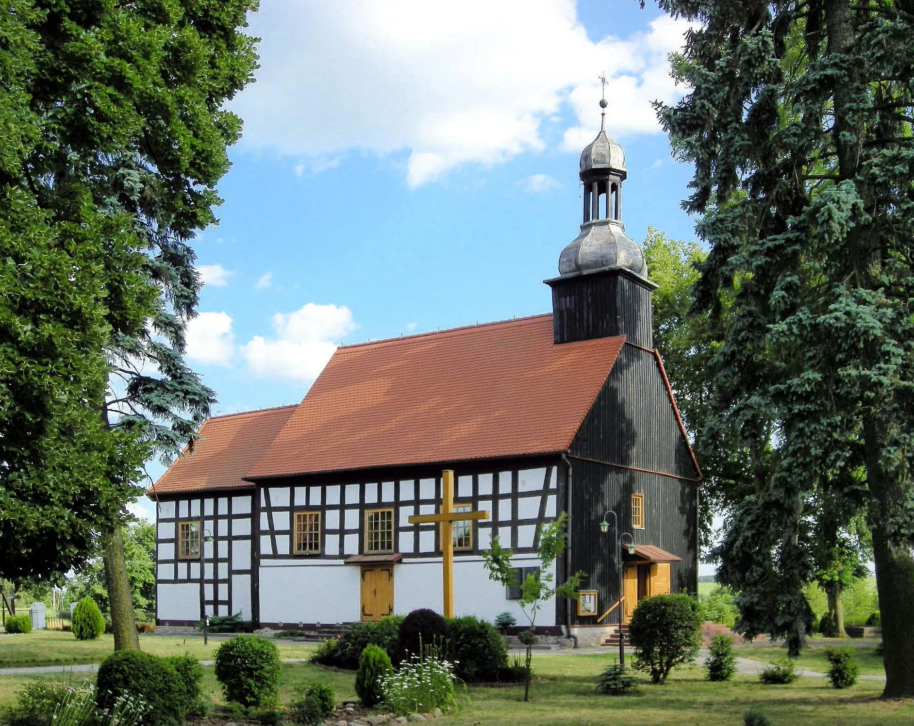 Photo showing: The church in Brzyskorzystew, Poland.