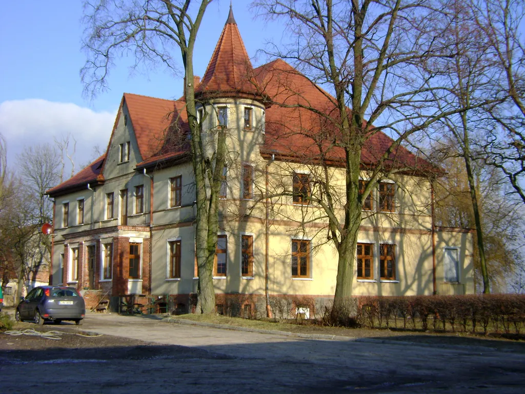 Photo showing: Wierzchosławice - dwór