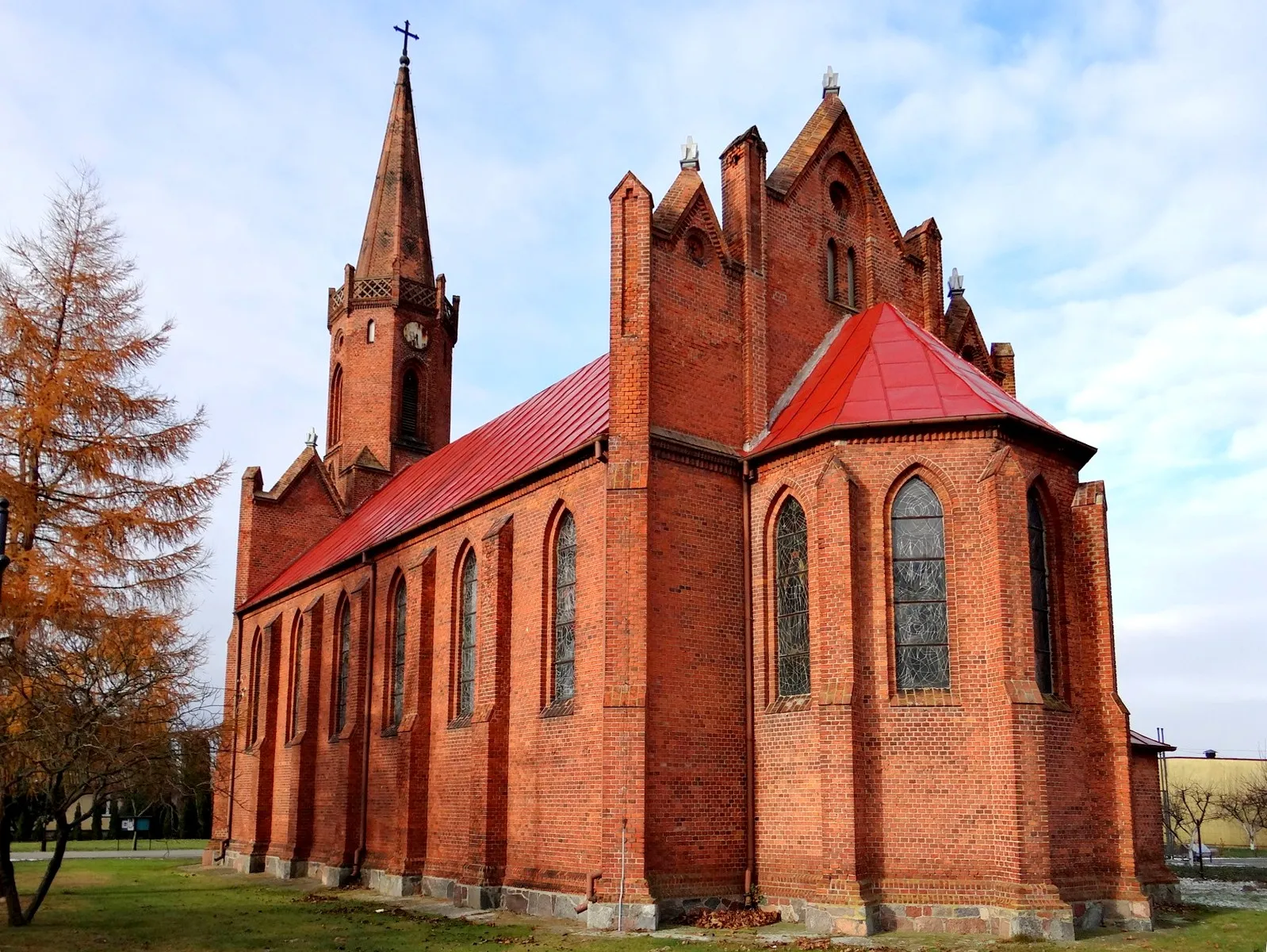 Photo showing: Dąbrowa Biskupia. Kościół Wniebowzięcia NMP (1872)