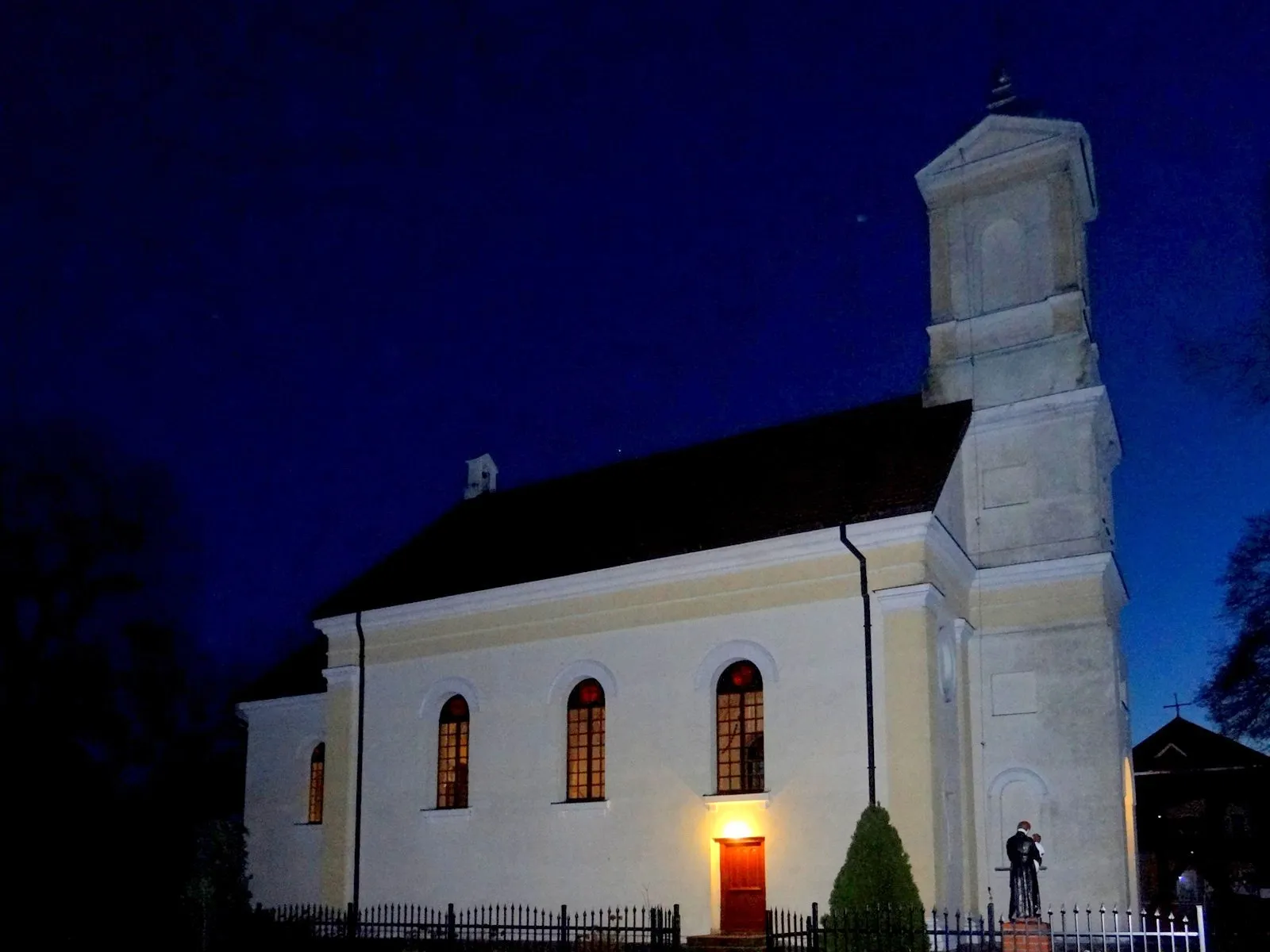 Photo showing: Bronisław. Kościół św. Bartłomieja (1870-76)