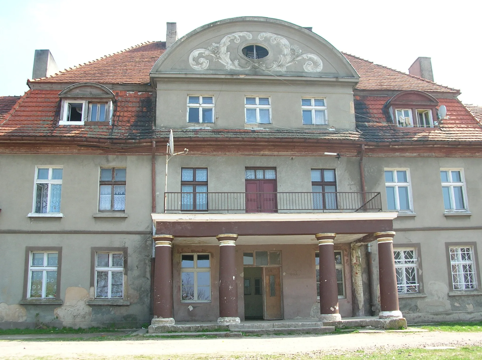 Photo showing: Palace in Sukowy