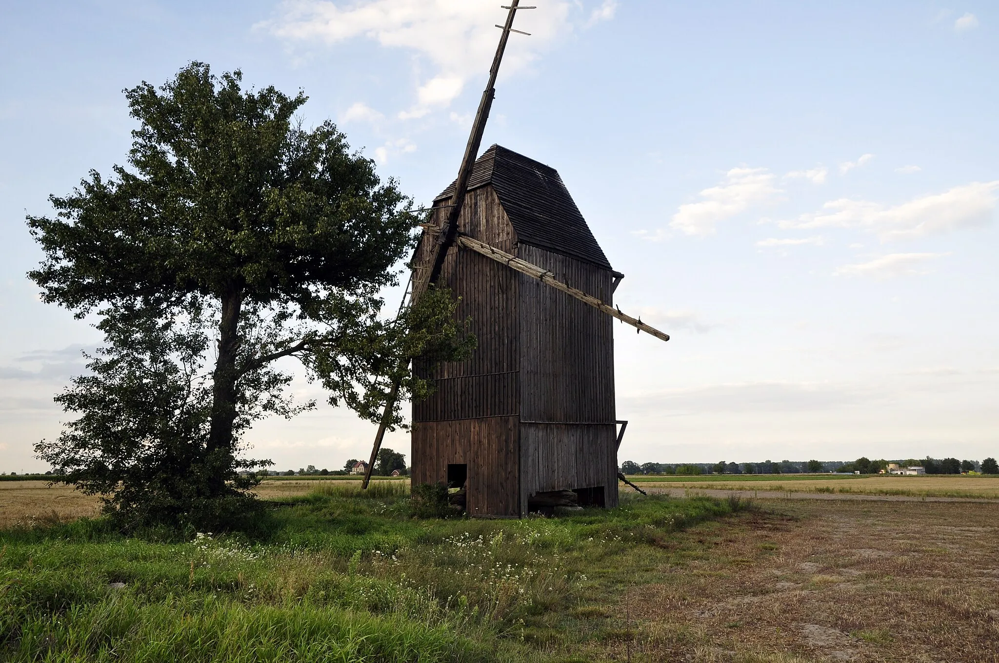 Photo showing: Chrosno - wiatrak „koźlak”, drewn., XIX w.