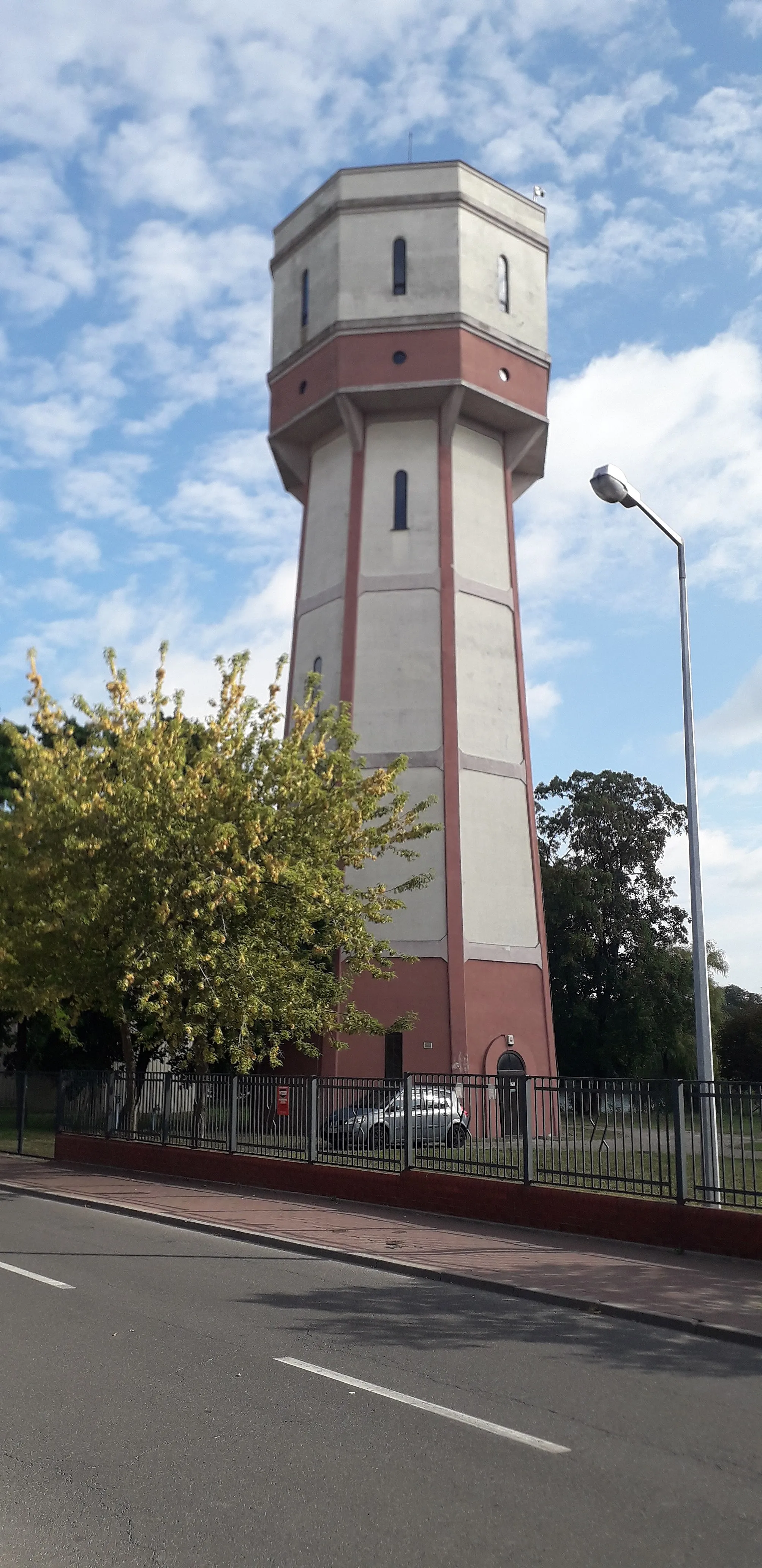 Photo showing: Wieża ciśnień w Kruszwicy (25.08.2020)