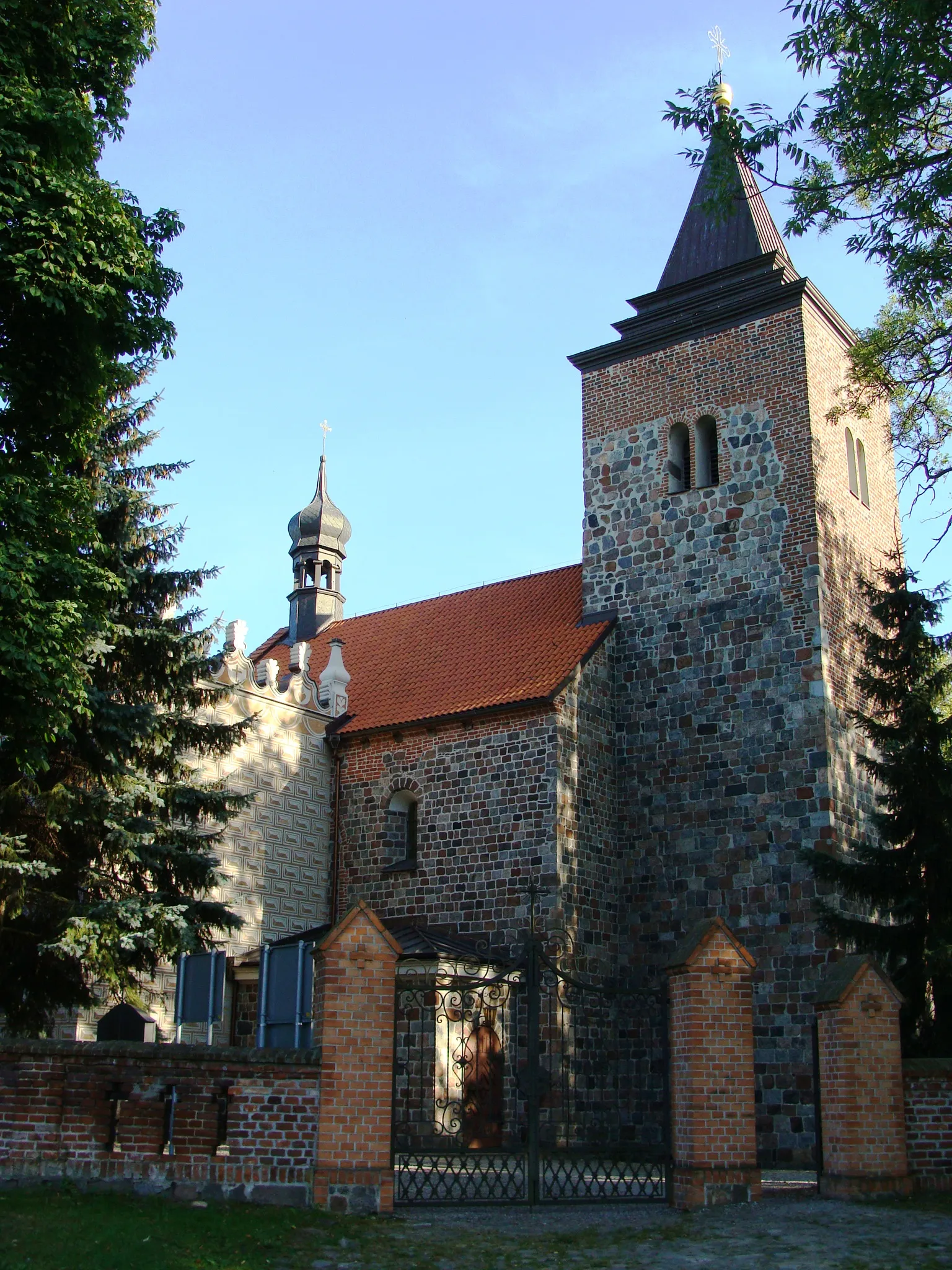Photo showing: Kościelec - kościół parafialny pw. św. Małgorzaty, k. XII, XIV-XIX w.