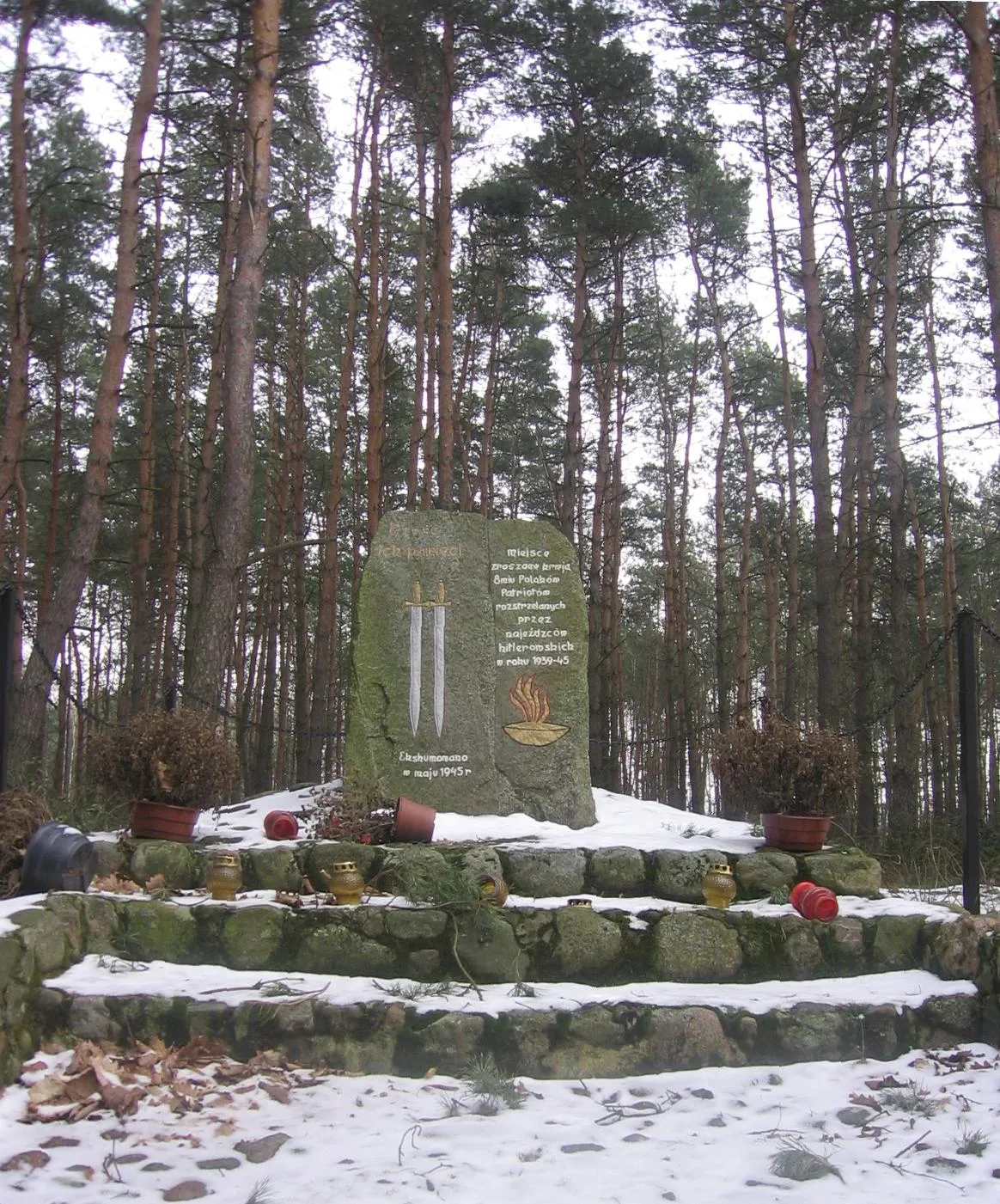 Photo showing: Monument for Padniewko's defenders from September 1939.
