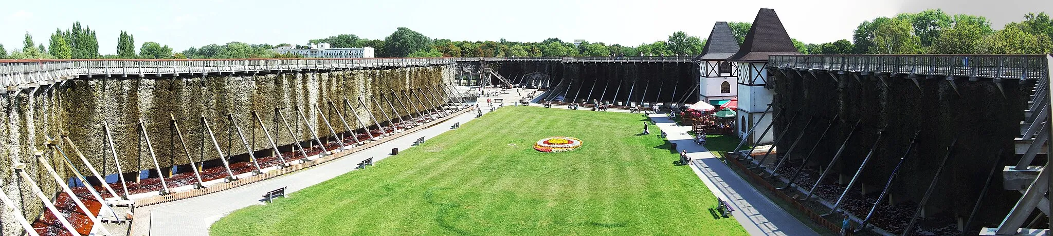 Photo showing: Tężnia w Inowrocławiu - widok z tarasu.