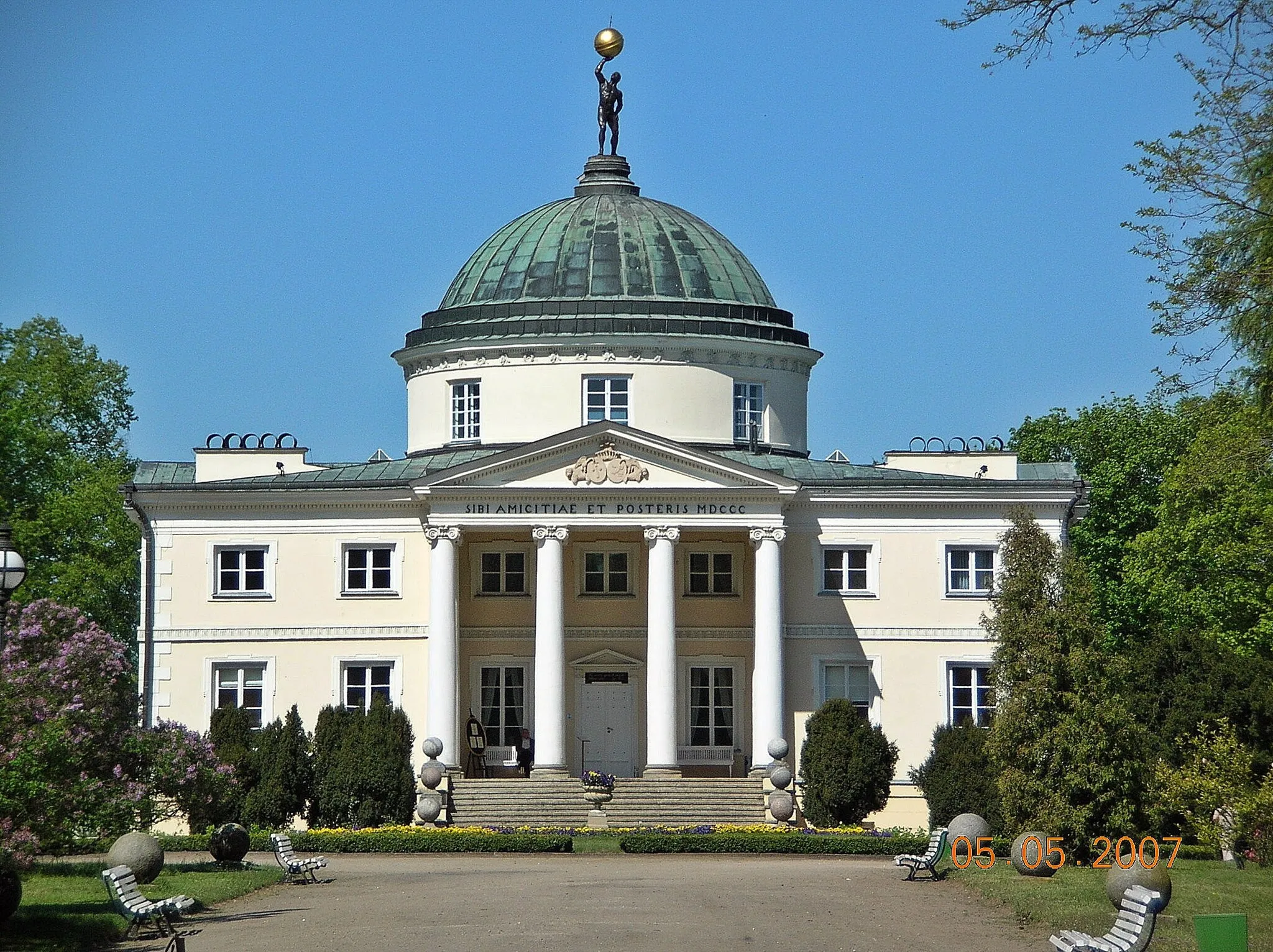 Photo showing: Lubostroń pałac zdjęcie frontu budynku.