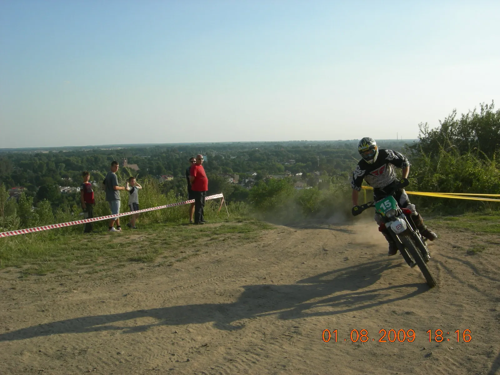 Photo showing: Zawody motocyklowe enduro na Rudzkiej Górze w sierpniu 2009