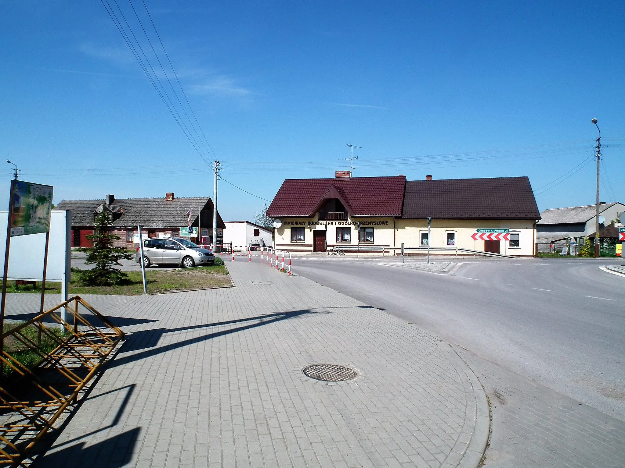 Photo showing: Klonowa - pow. sieradzki.