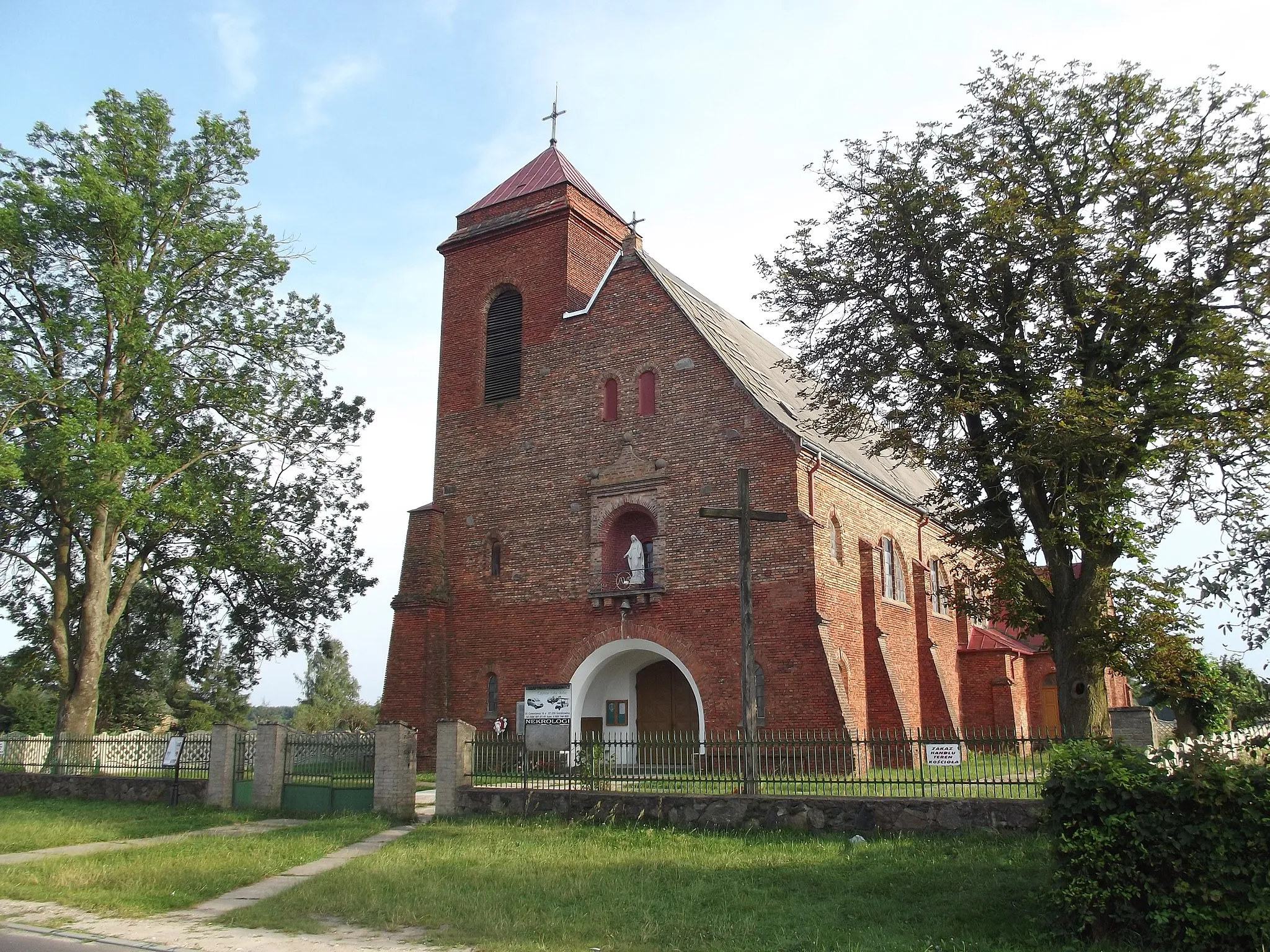 Photo showing: Lubień - Kościół parafialny