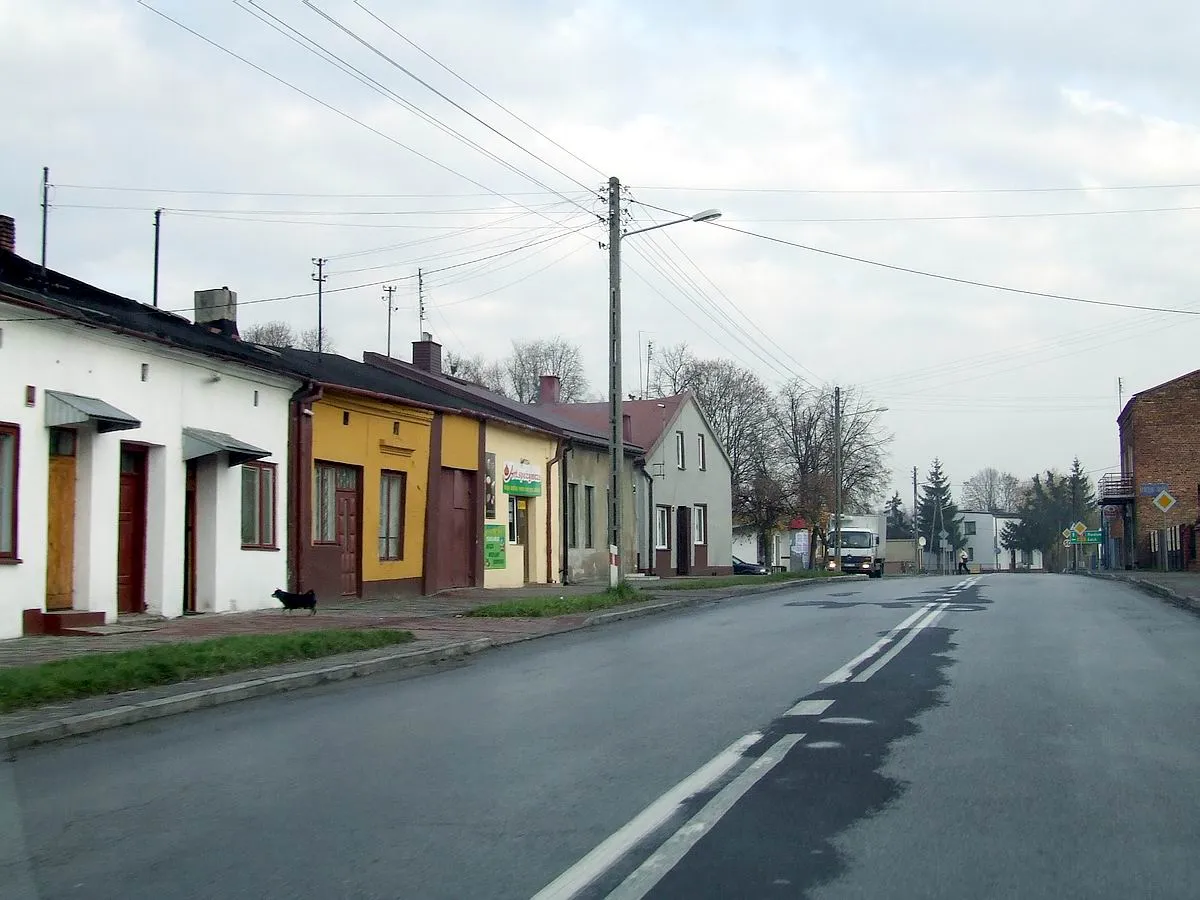 Photo showing: Nowa Brzeźnica, woj. łódzkie, główna ulica, droga krajowa Radomsko-Kluczbork