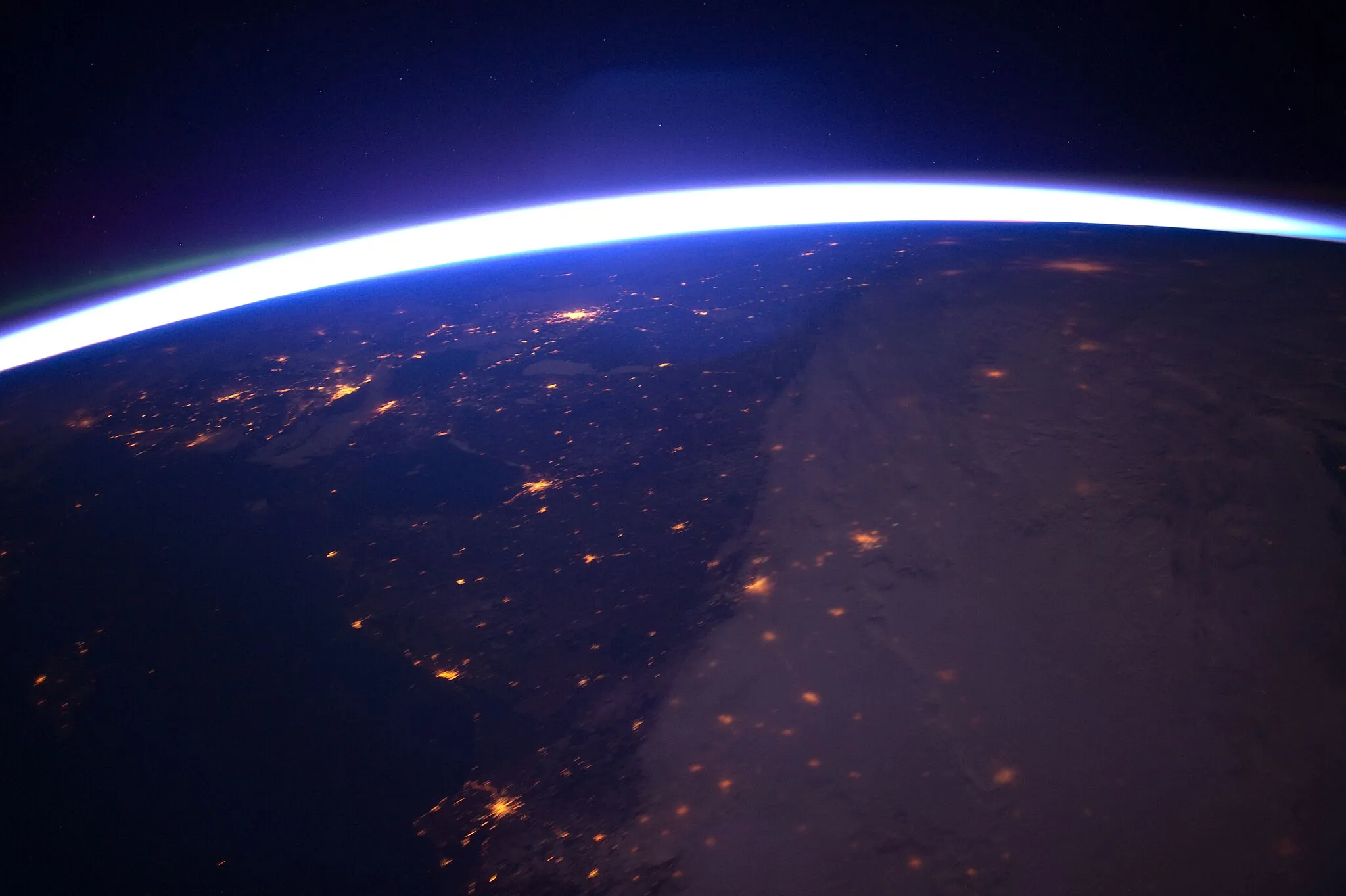 Photo showing: View of Earth taken during ISS Expedition 30.