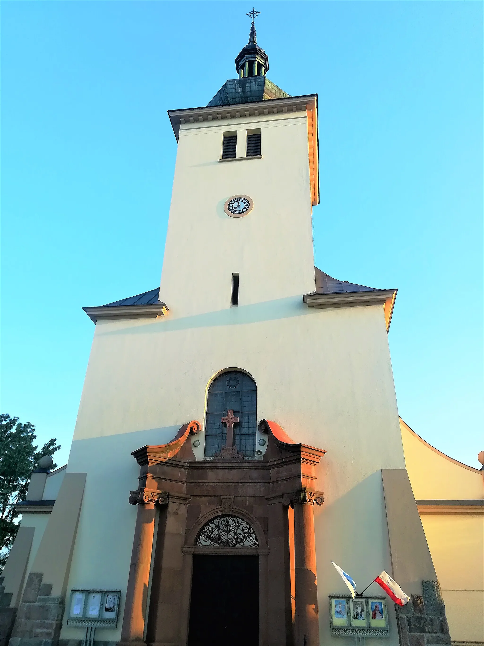 Photo showing: Kościół św. Wawrzyńca w Kunicach w pow. opoczyńskim.